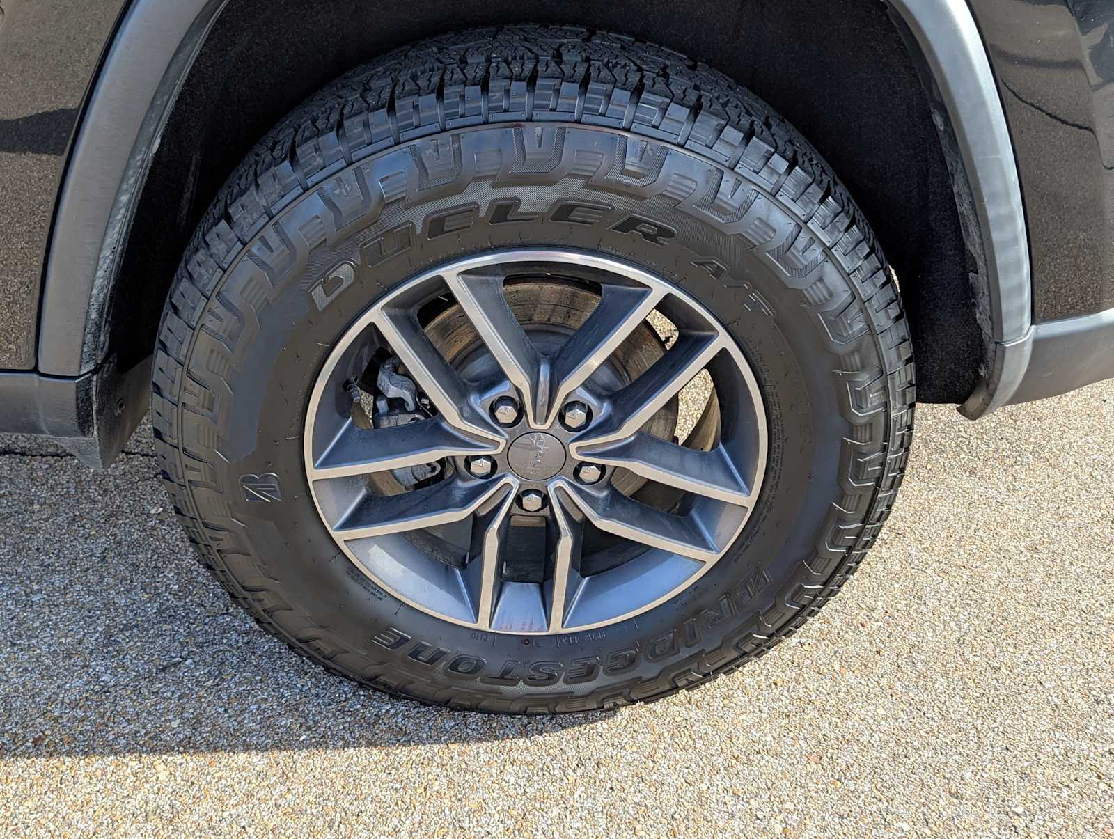 Thumbnail: 2019 Jeep Grand Cherokee - 34