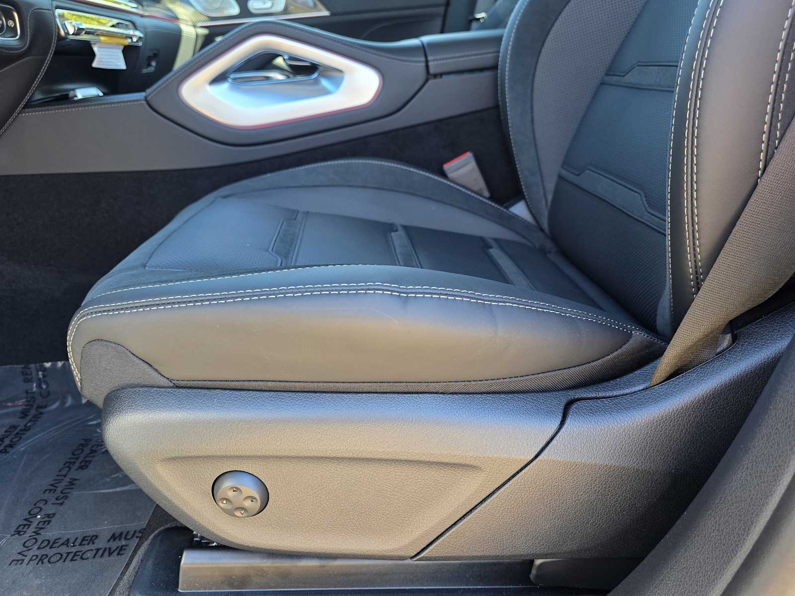 Thumbnail: 2026 Mercedes-Benz GLE - 14