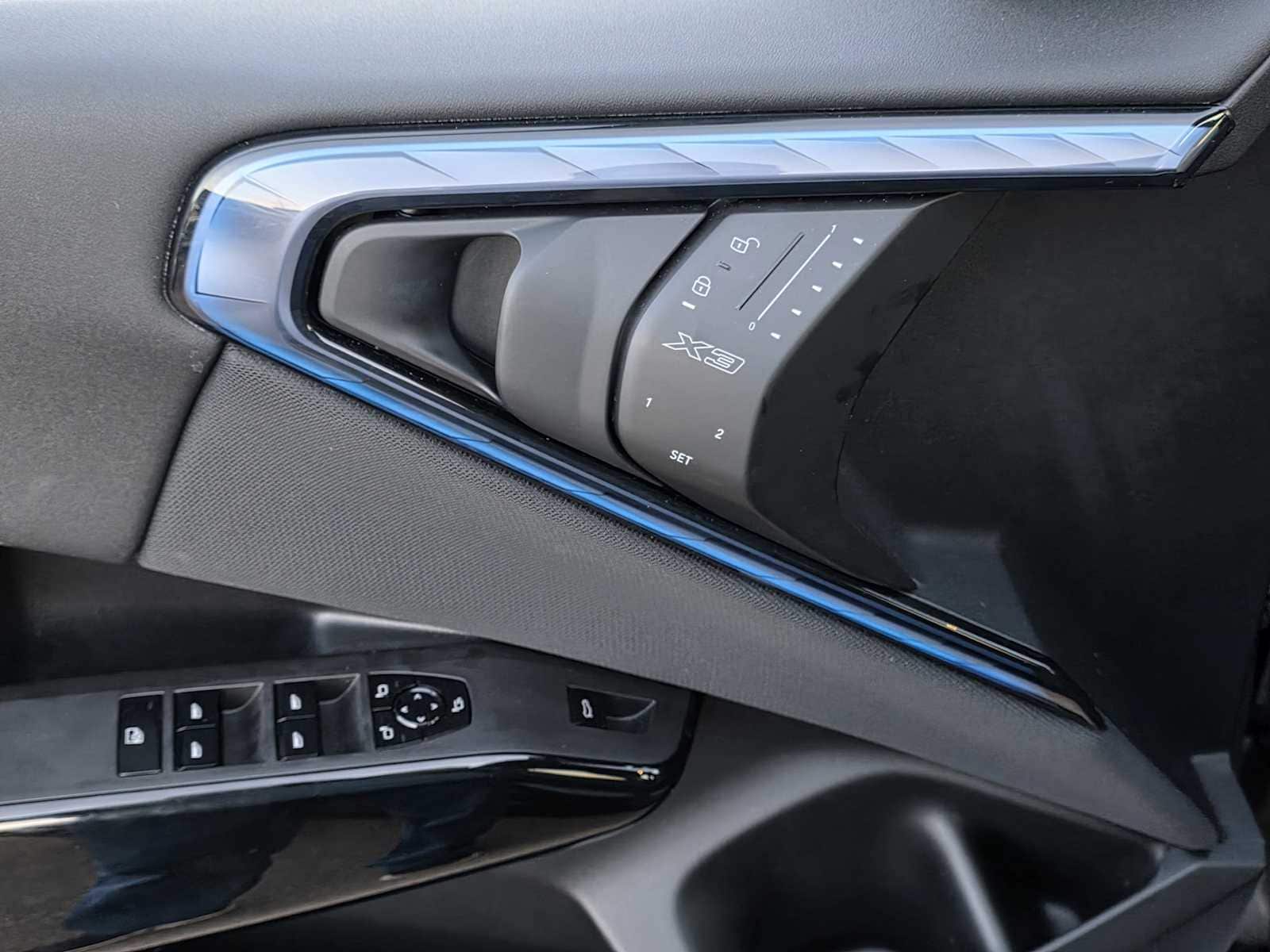 Thumbnail: 2025 BMW X3 - 15