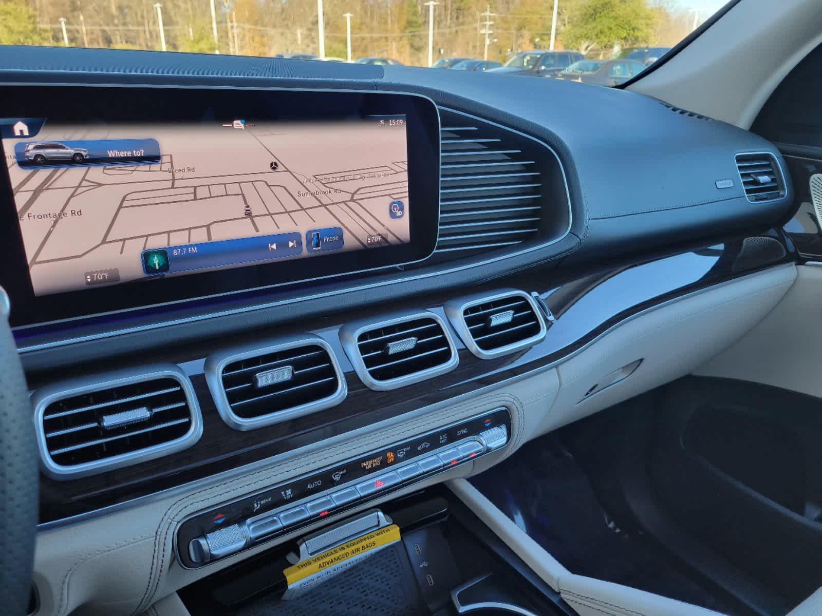 Thumbnail: 2025 Mercedes-Benz GLS - 16