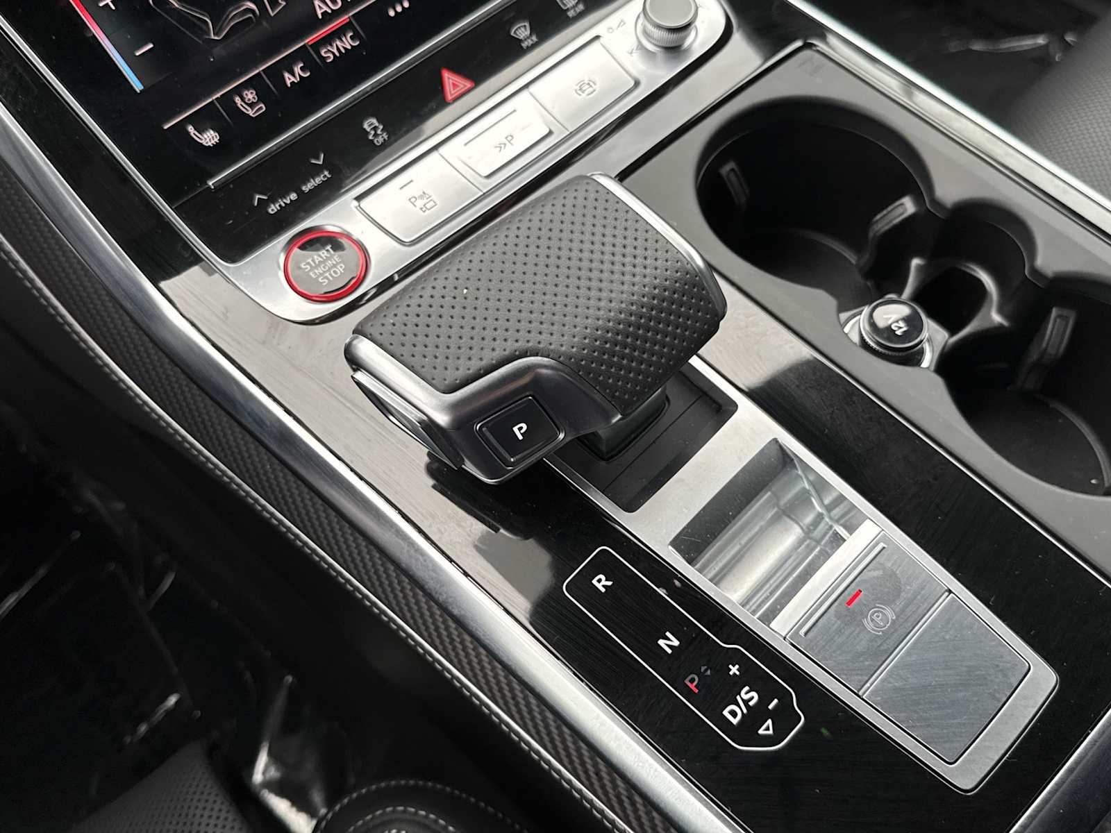 Thumbnail: 2024 Audi SQ8 - 24