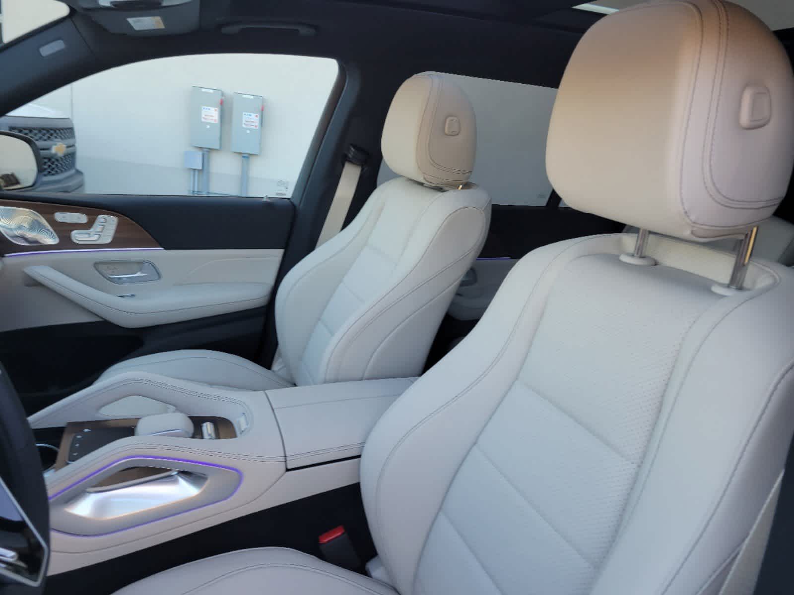 Thumbnail: 2025 Mercedes-Benz GLS - 10