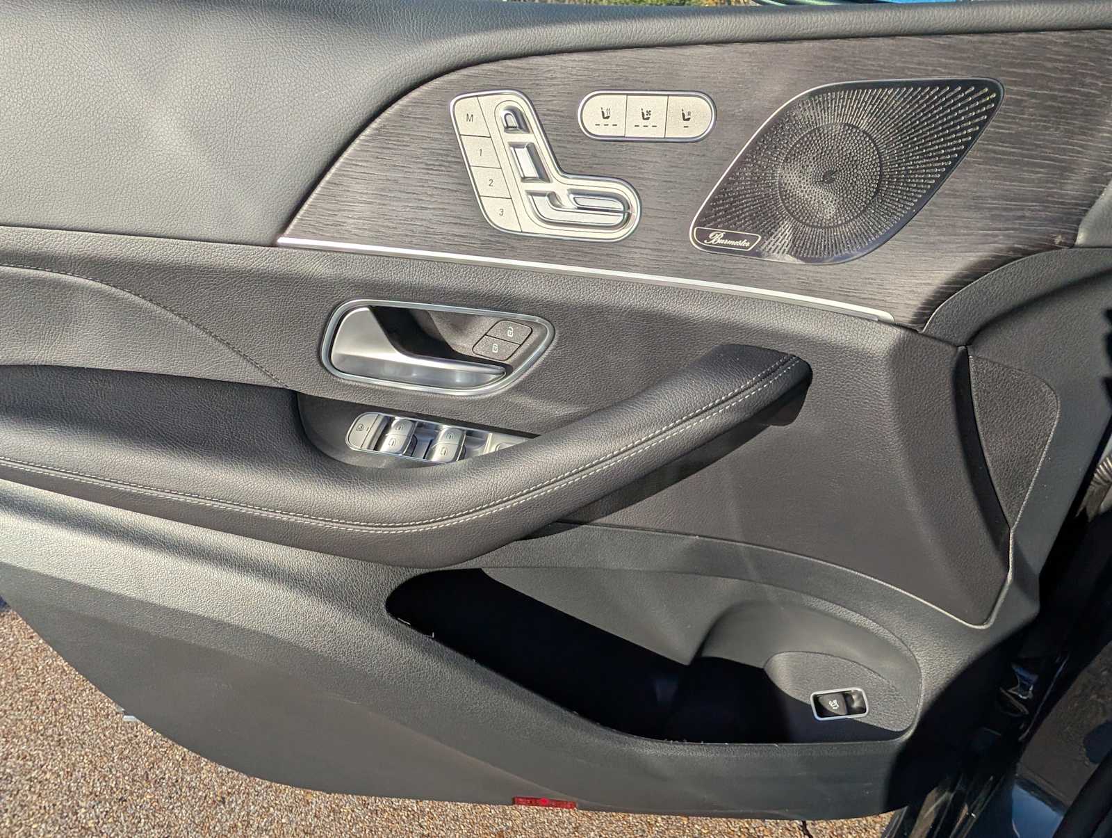 Thumbnail: 2026 Mercedes-Benz GLE - 16