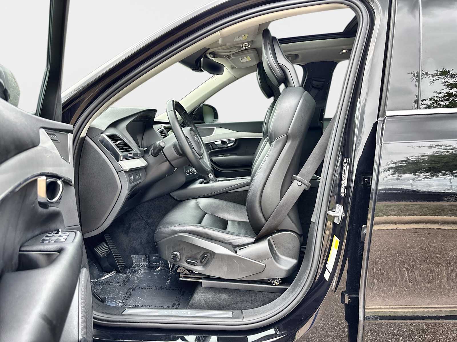 Thumbnail: 2021 Volvo XC90 - 2
