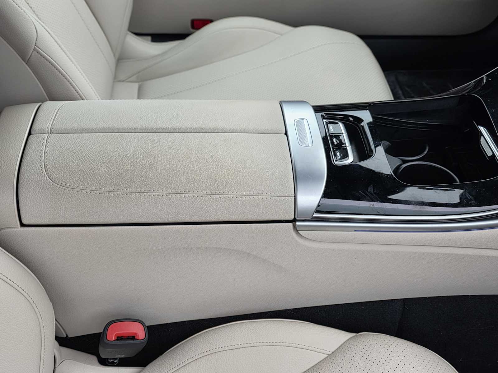 Thumbnail: 2025 Mercedes-Benz CLE - 6