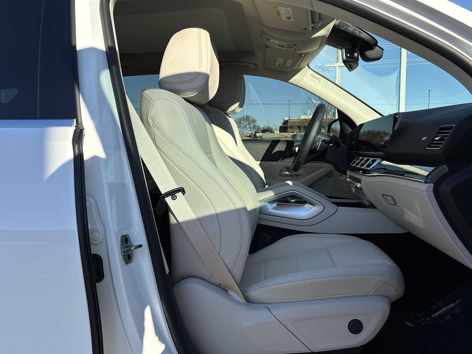 Thumbnail: 2026 Mercedes-Benz GLE - 20