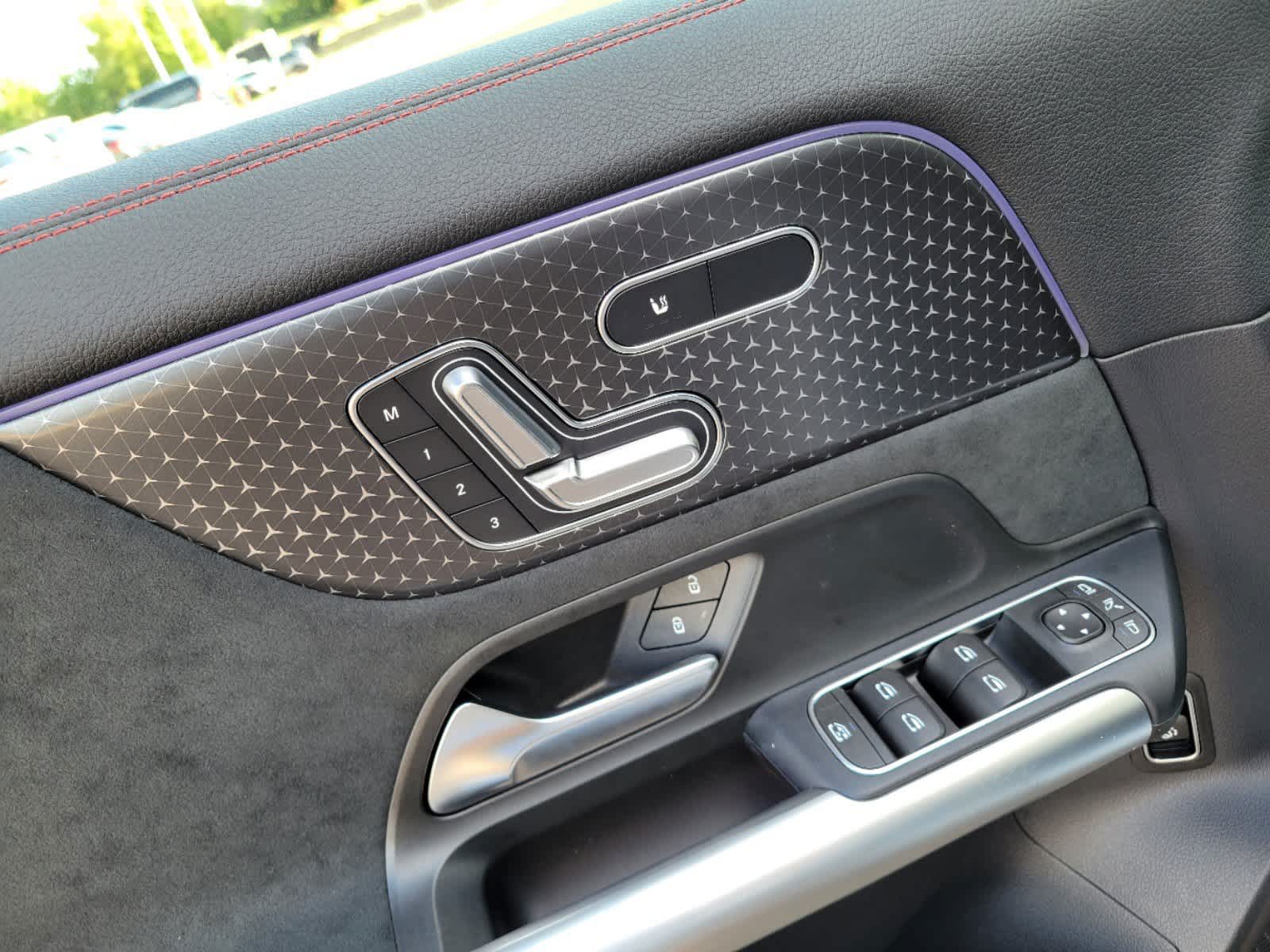 Thumbnail: 2025 Mercedes-Benz GLA - 12