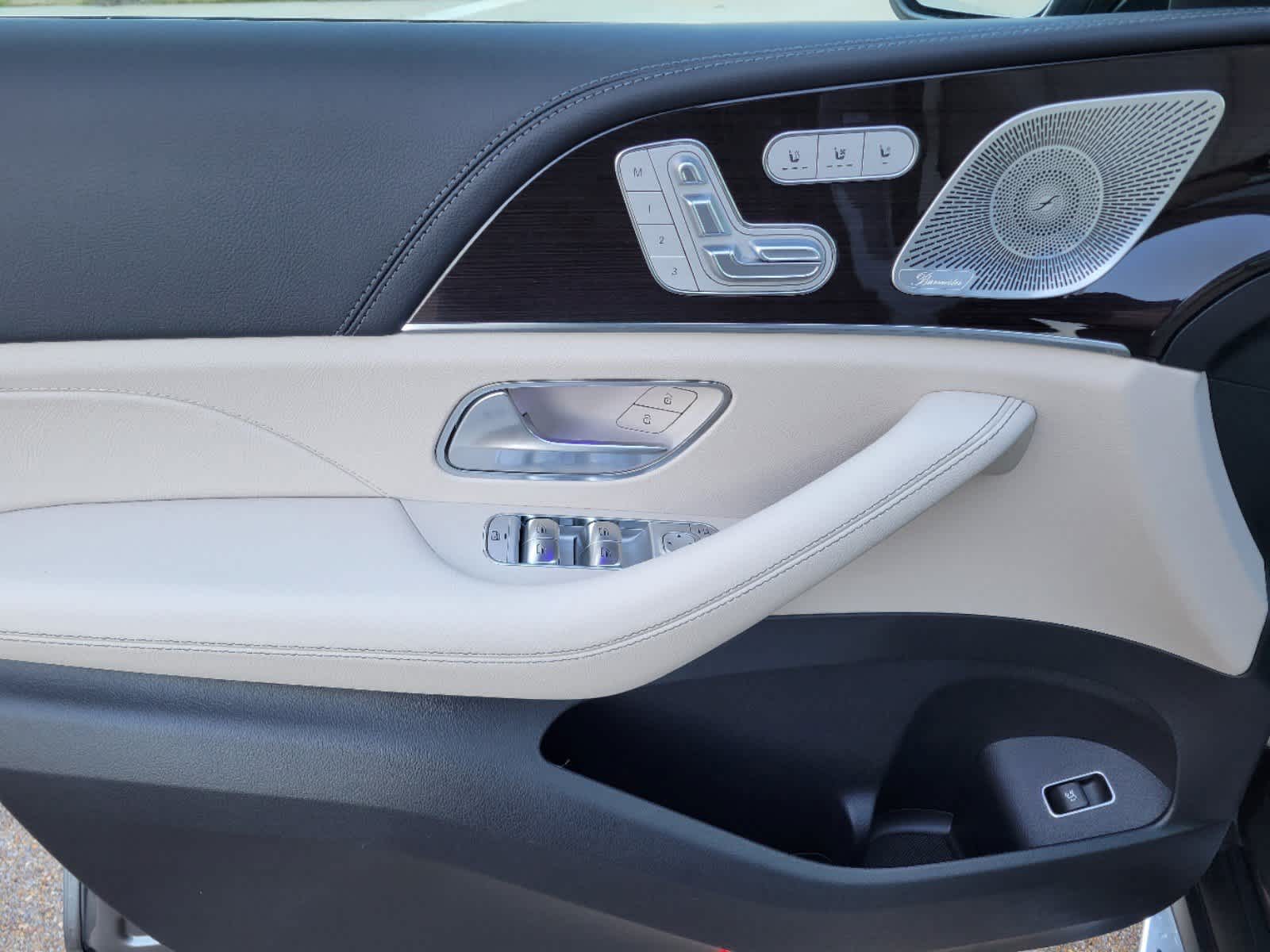 Thumbnail: 2025 Mercedes-Benz GLS - 13