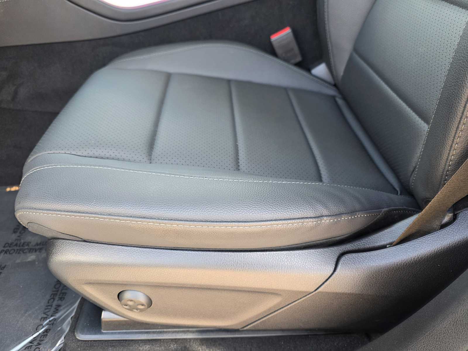 Thumbnail: 2025 Mercedes-Benz GLE - 11