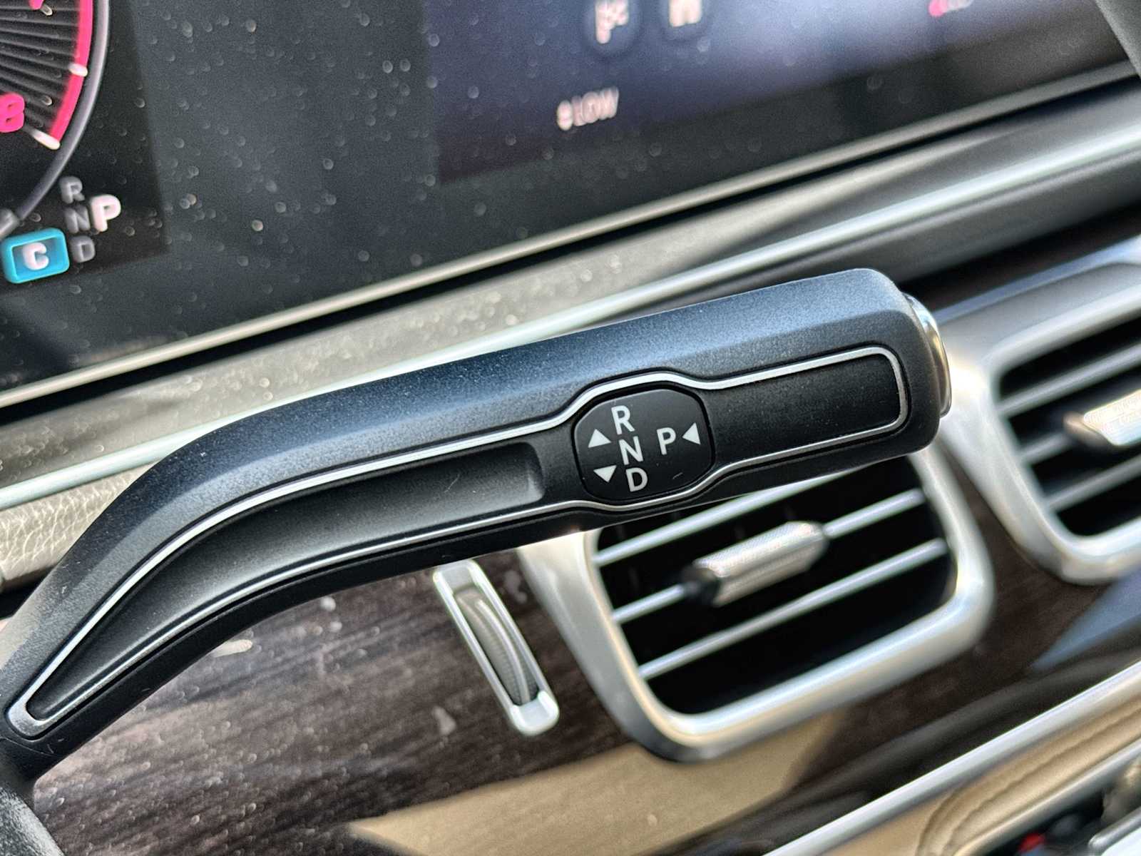 Thumbnail: 2026 Mercedes-Benz GLE - 23