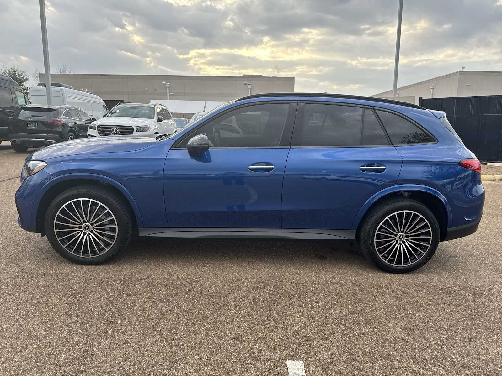 Thumbnail: 2026 Mercedes-Benz GLC - 3