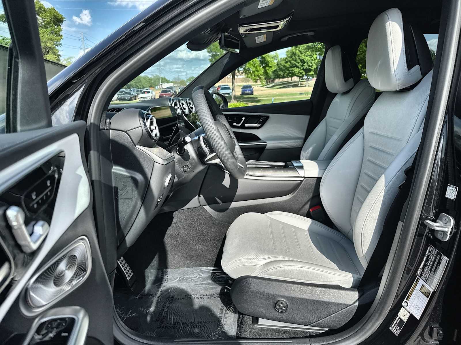 Thumbnail: 2026 Mercedes-Benz GLC - 2