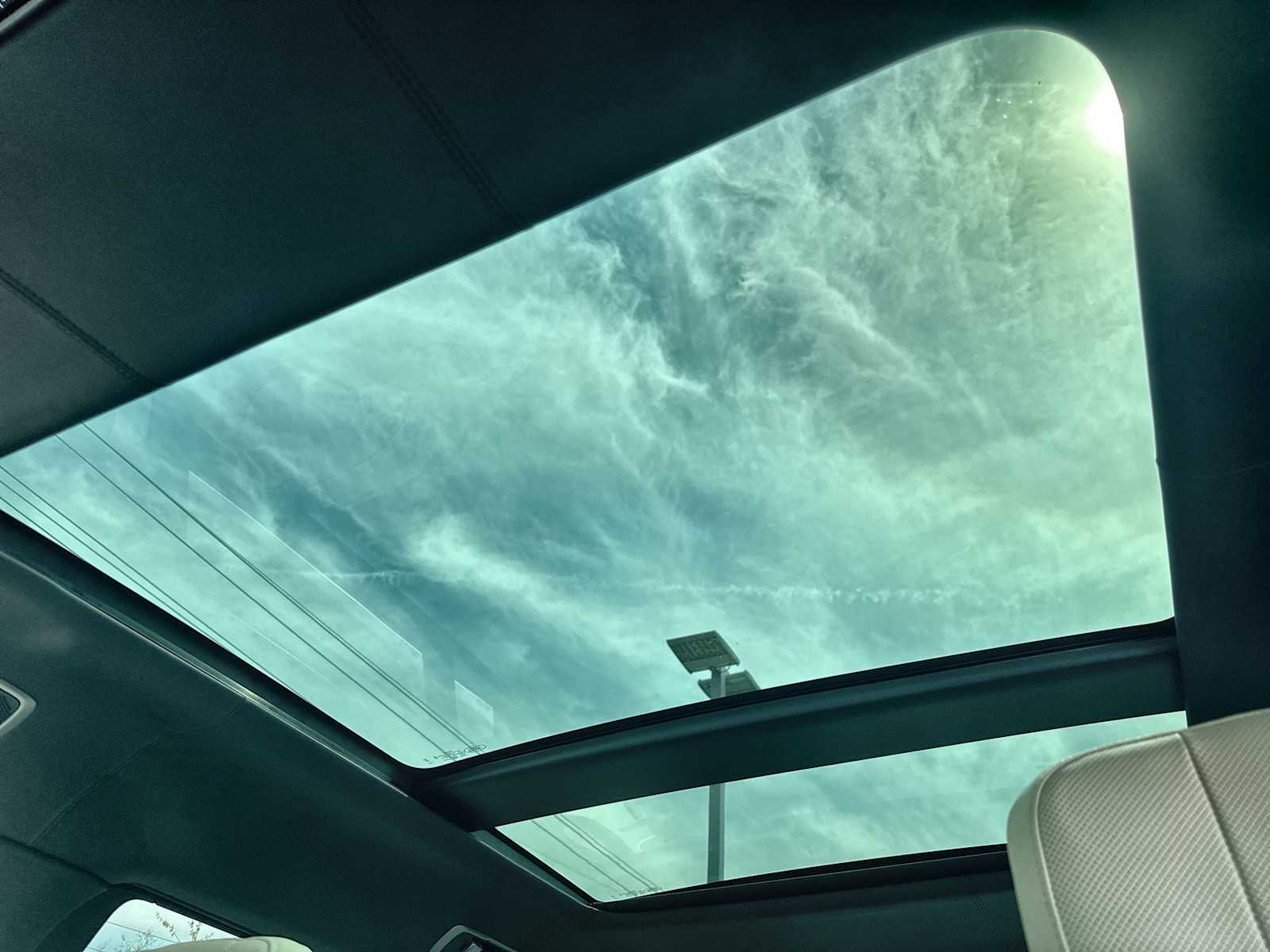 Thumbnail: 2025 Land Rover Range Rover - 28