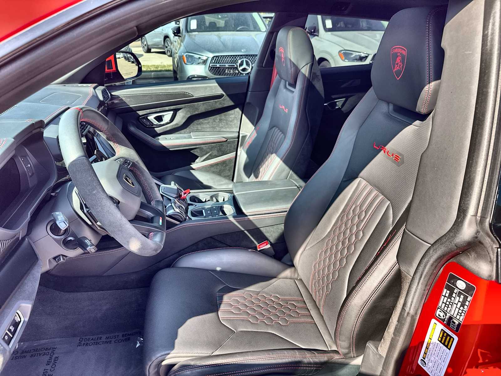 Thumbnail: 2024 Lamborghini Urus - 3