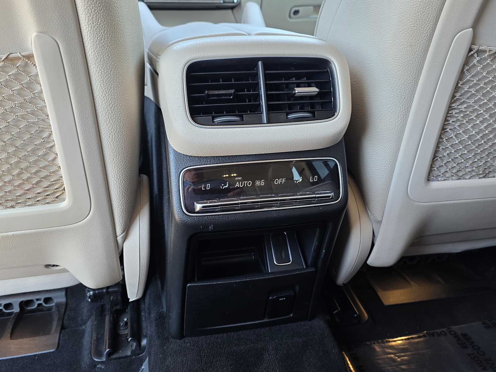 Thumbnail: 2022 Mercedes-Benz GLS - 18