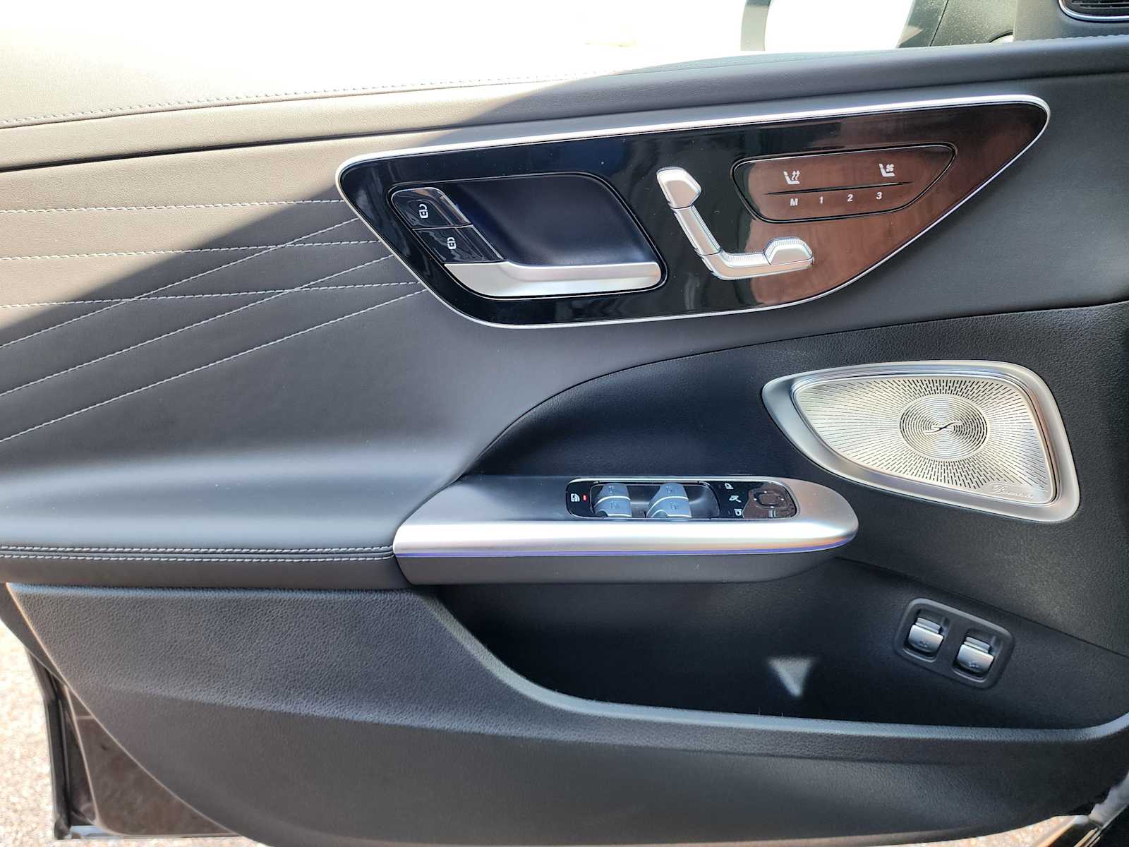 Thumbnail: 2025 Mercedes-Benz C-Class - 12
