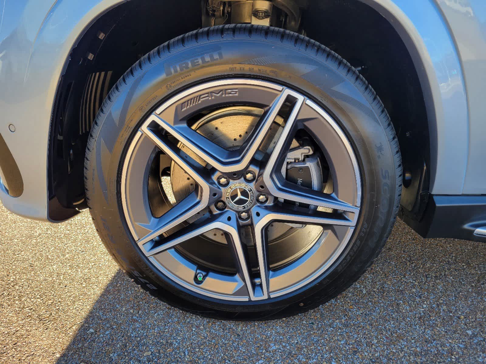 Thumbnail: 2025 Mercedes-Benz GLS - 29