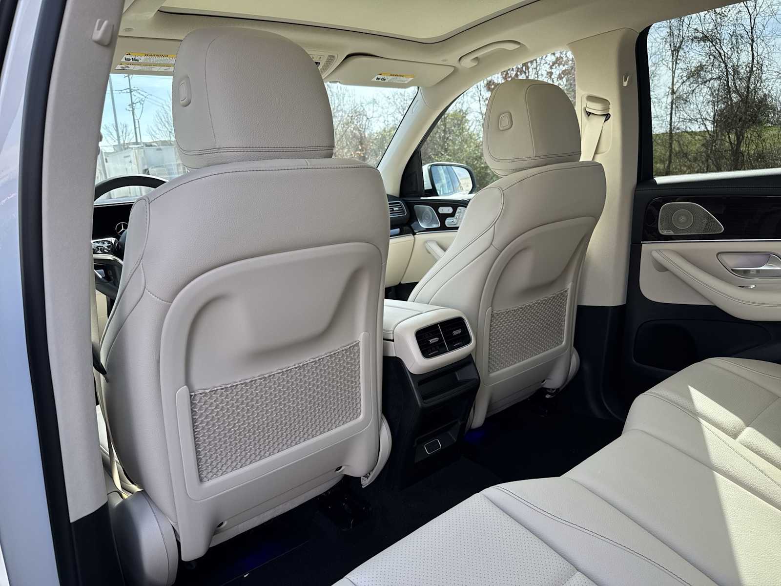 Thumbnail: 2026 Mercedes-Benz GLE - 16