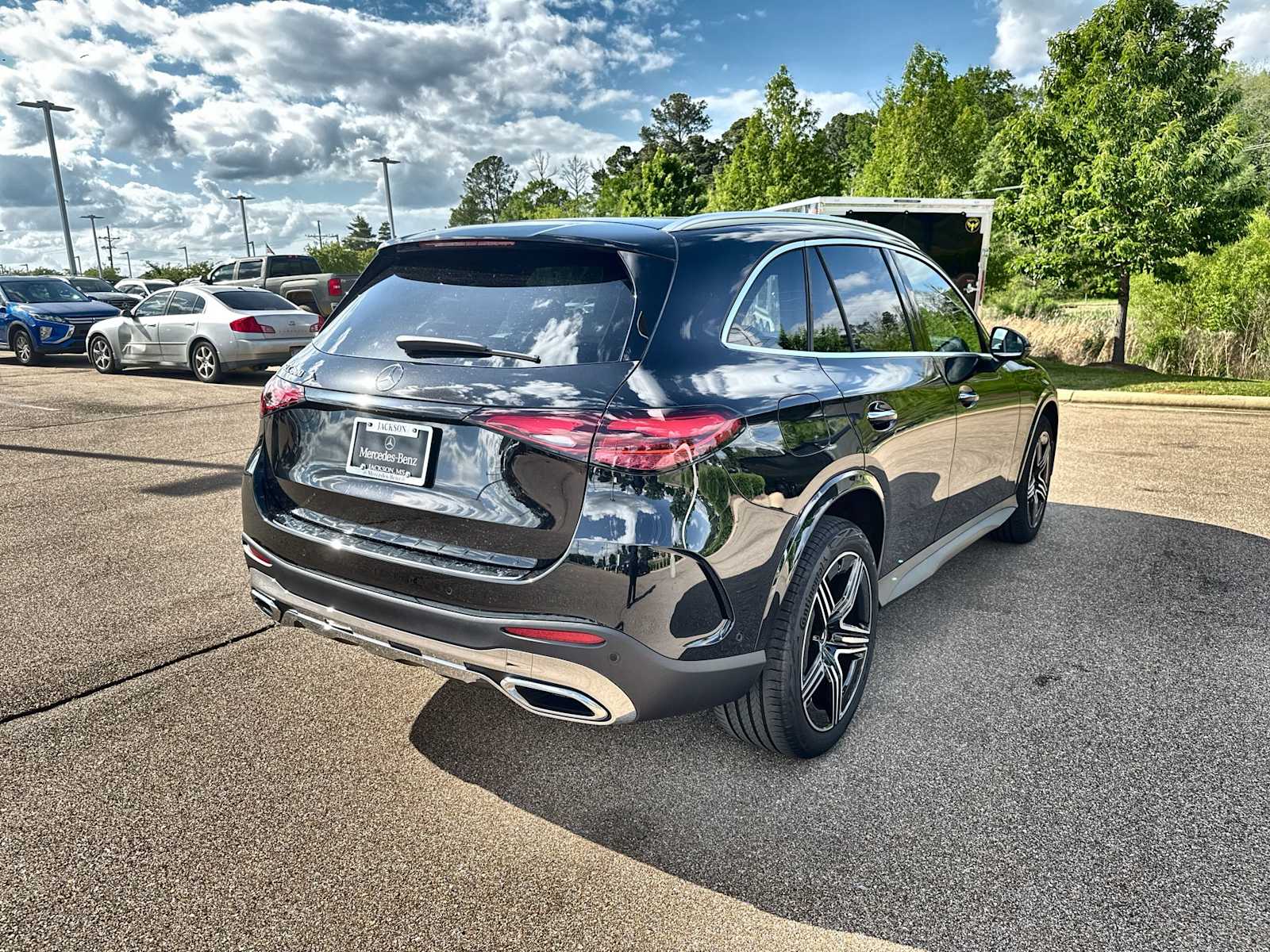 Thumbnail: 2026 Mercedes-Benz GLC - 8