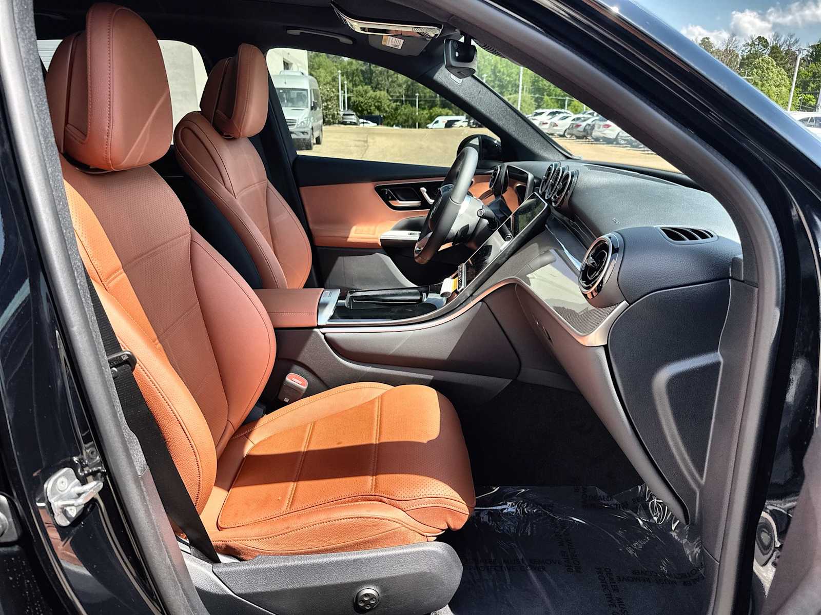 Thumbnail: 2026 Mercedes-Benz GLC - 9