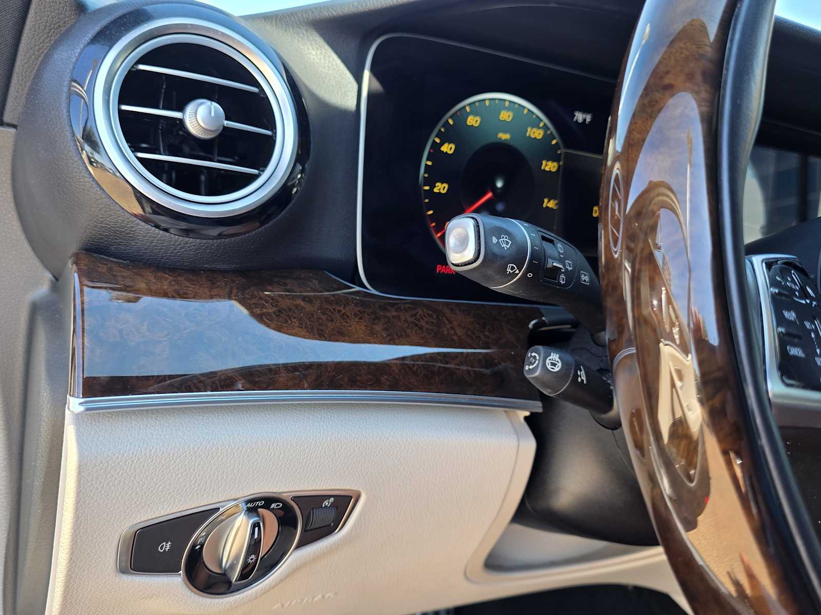 Thumbnail: 2023 Mercedes-Benz E-Class - 19