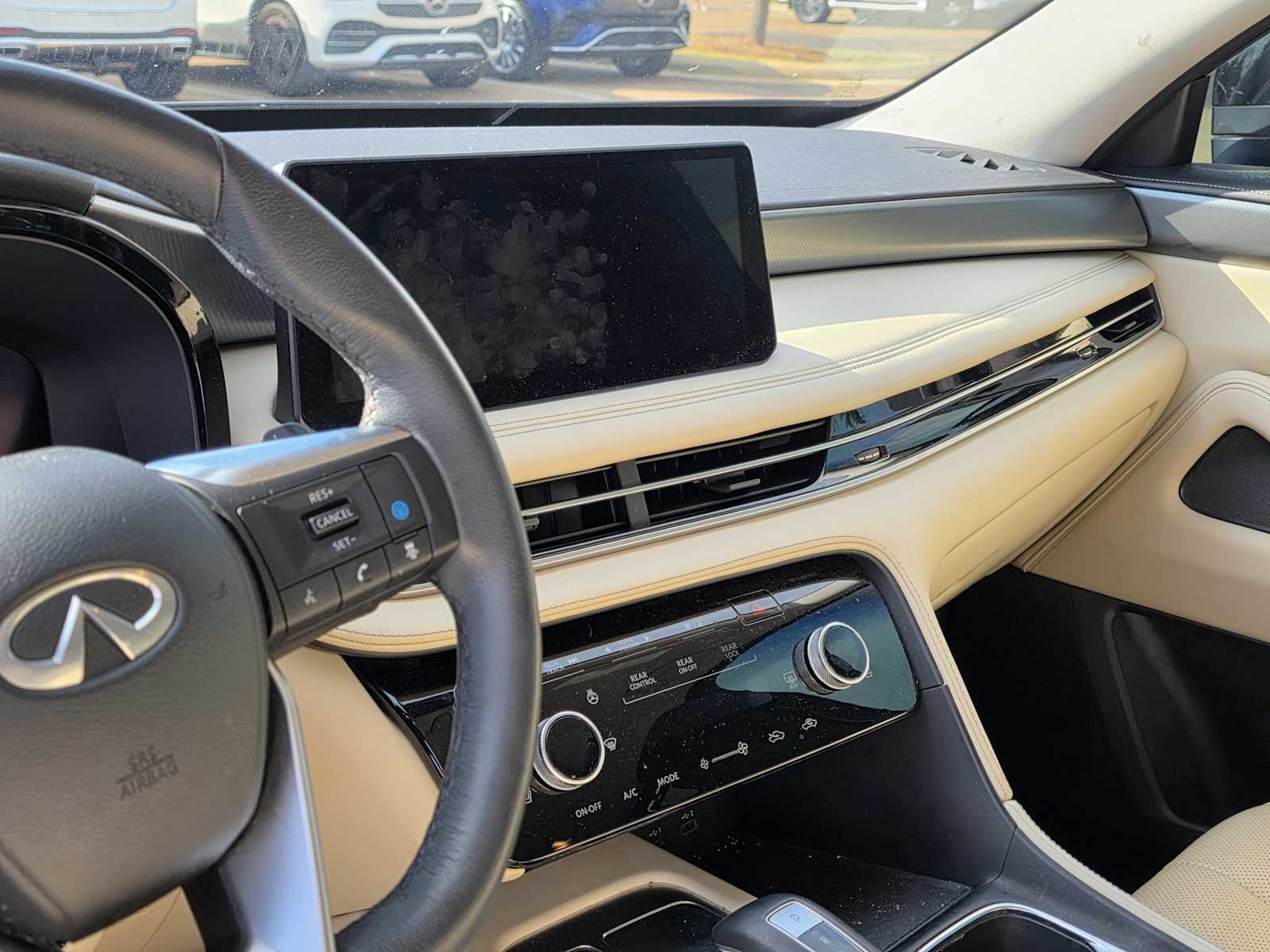 Thumbnail: 2022 INFINITI QX60 - 8