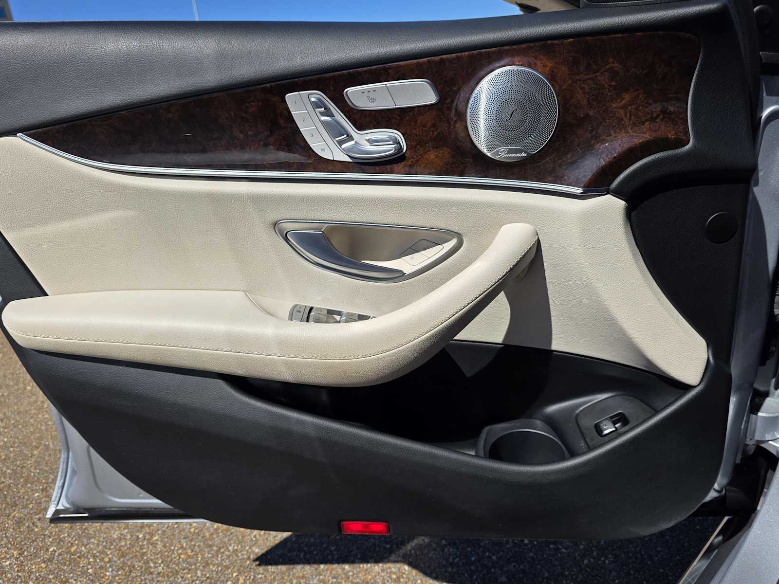 Thumbnail: 2023 Mercedes-Benz E-Class - 17