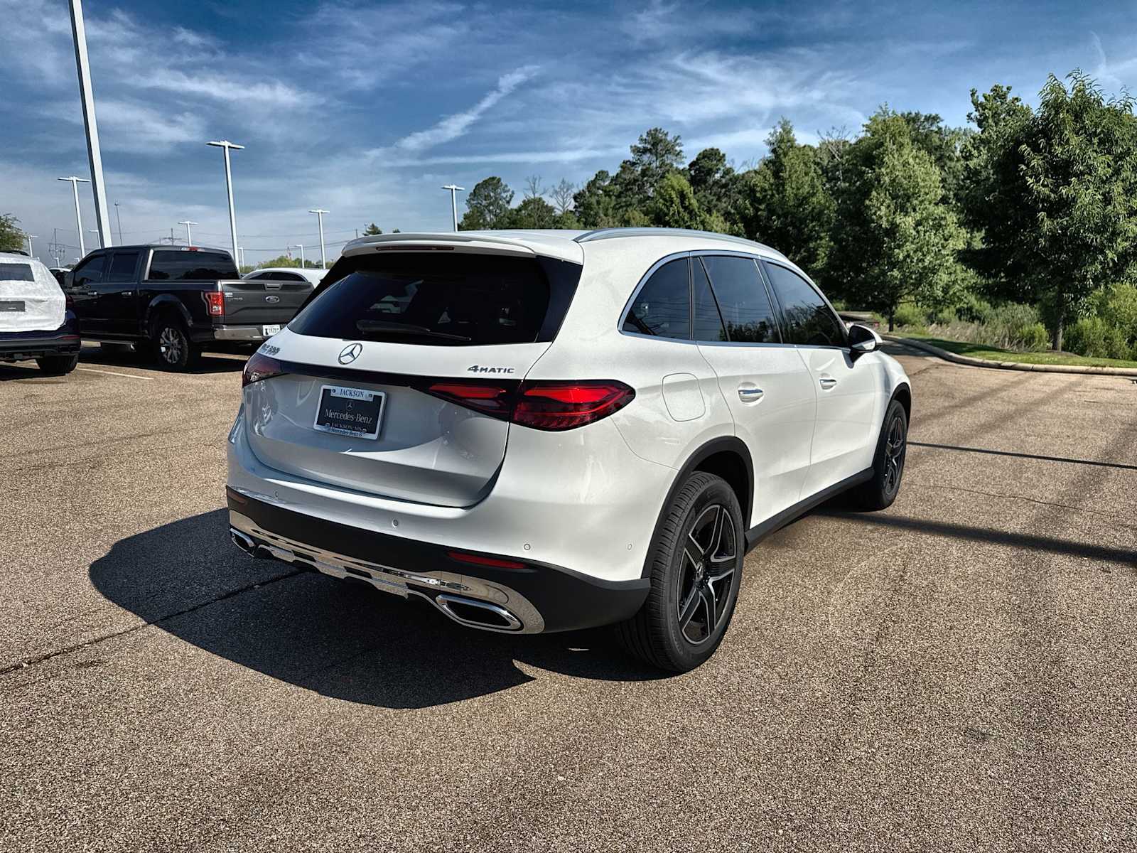Thumbnail: 2026 Mercedes-Benz GLC - 8