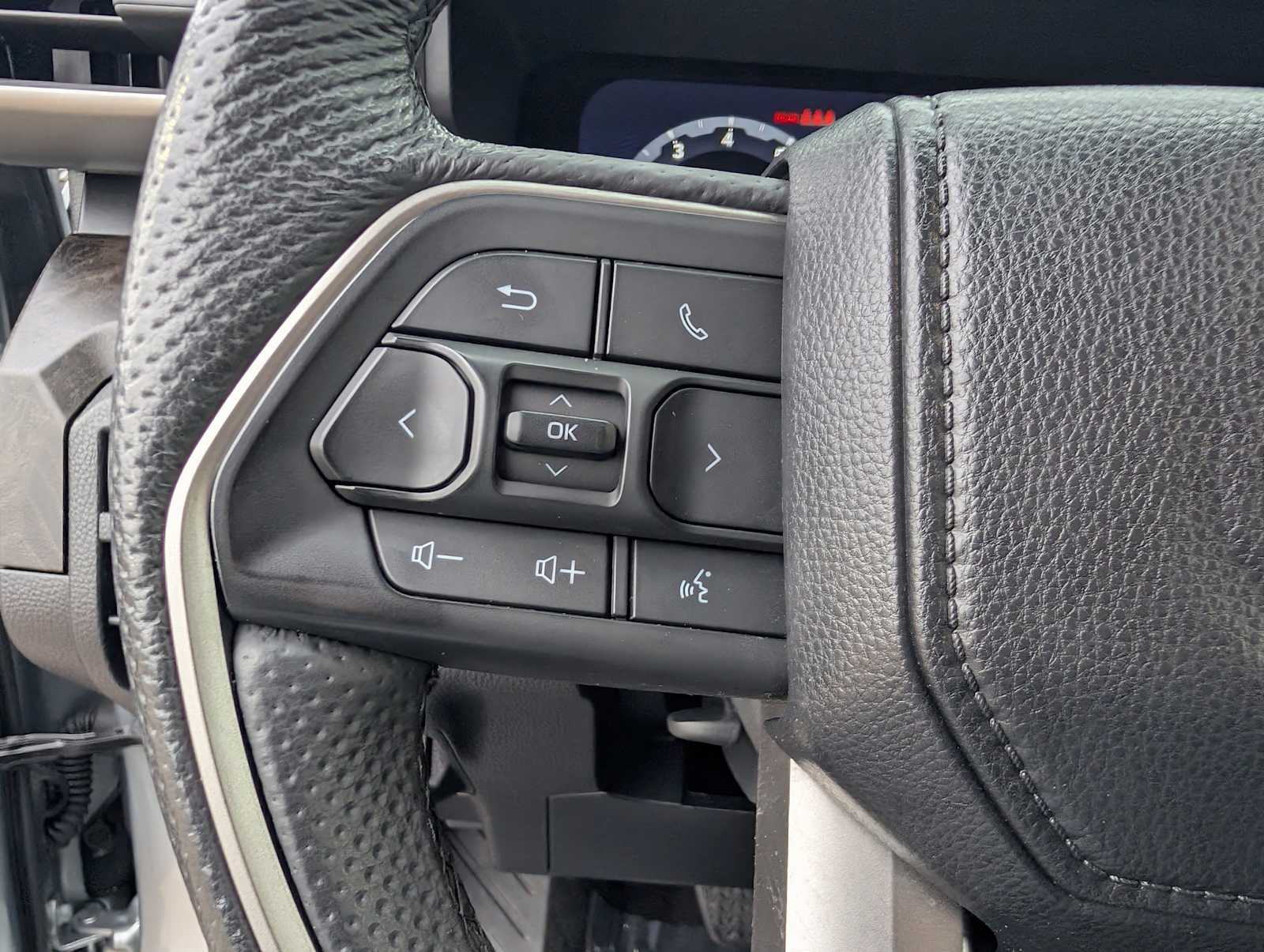 Thumbnail: 2024 Toyota Tacoma - 15