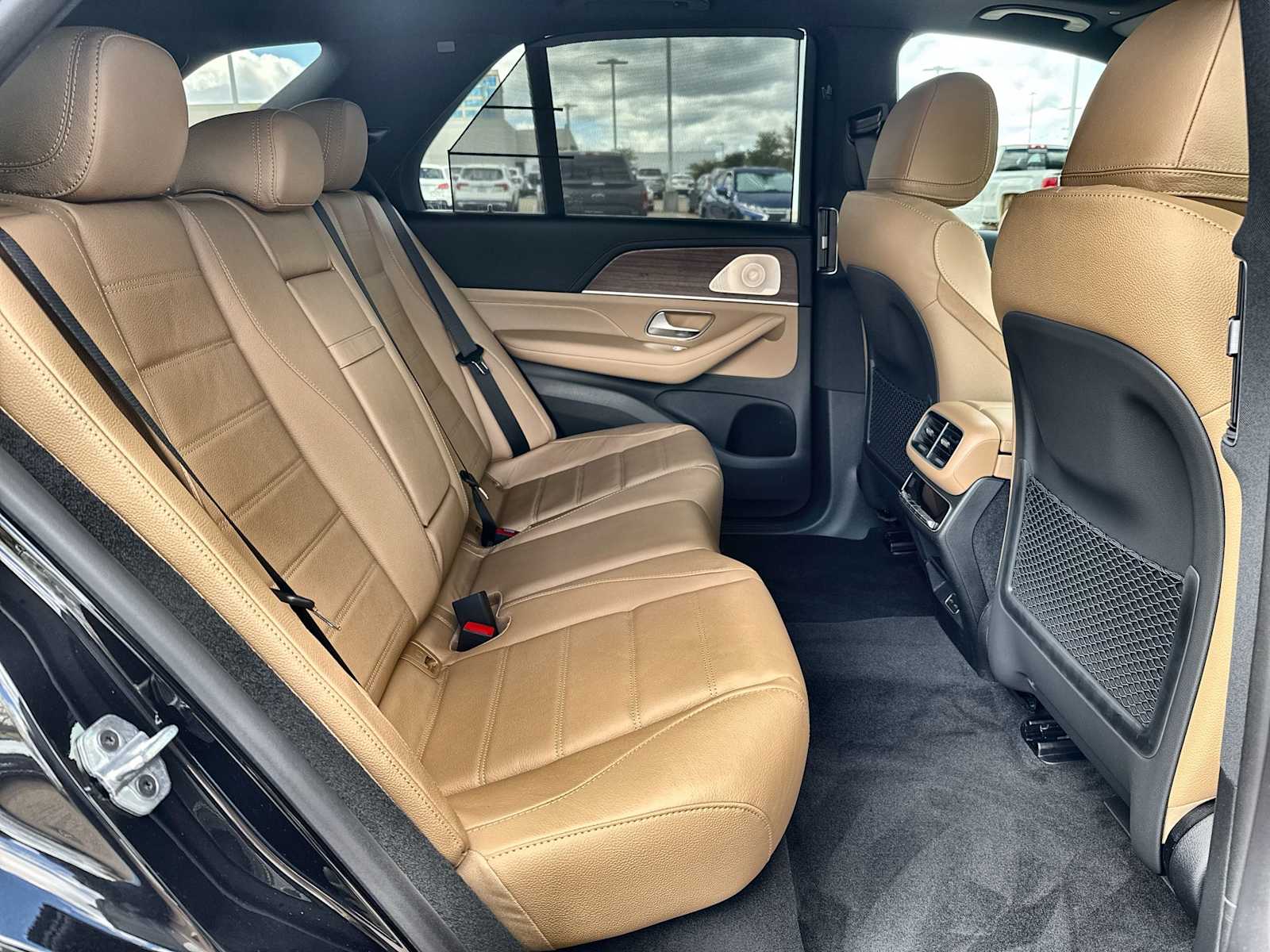 Thumbnail: 2026 Mercedes-Benz GLE - 19