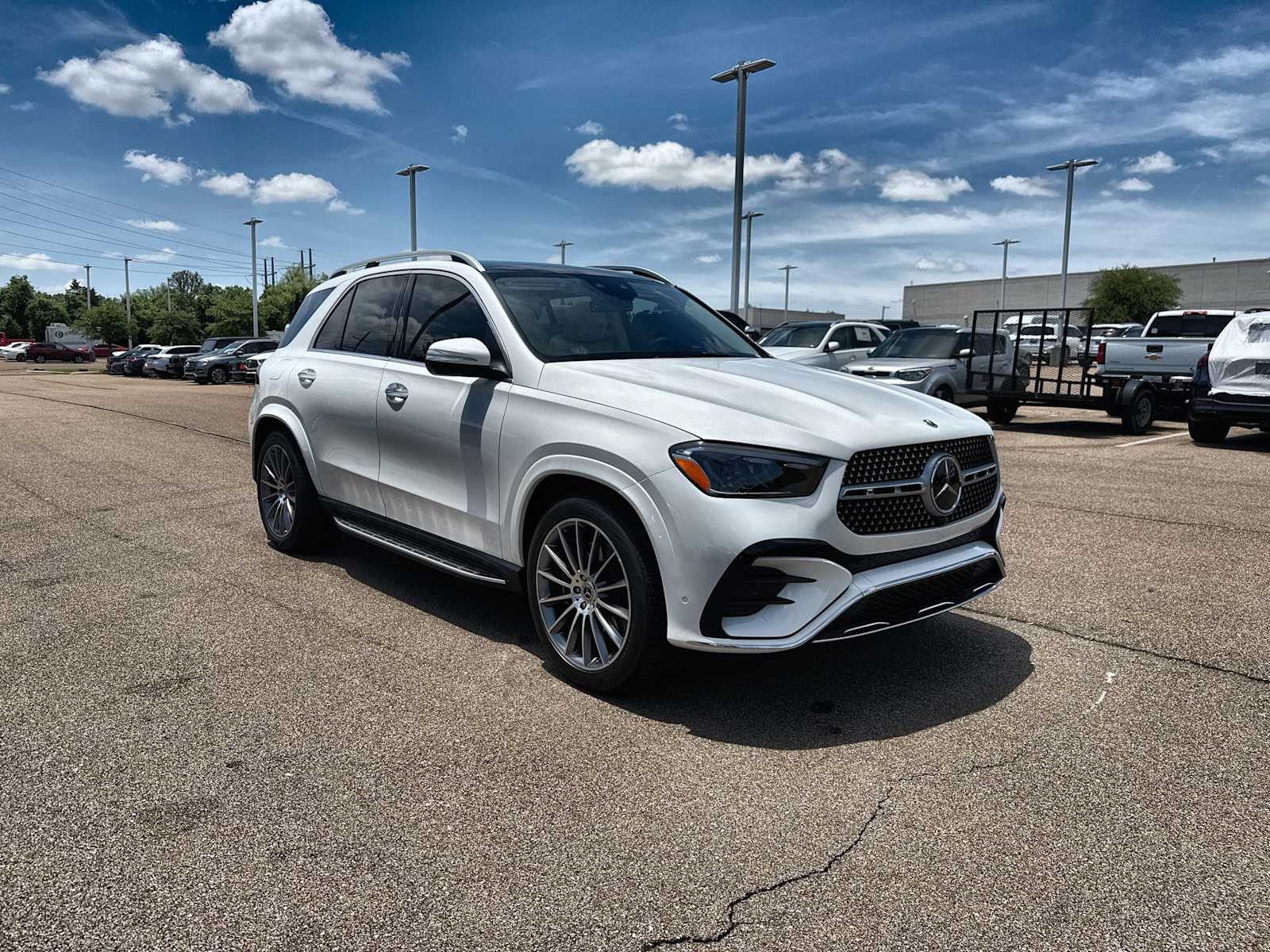 Thumbnail: 2026 Mercedes-Benz GLE - 11