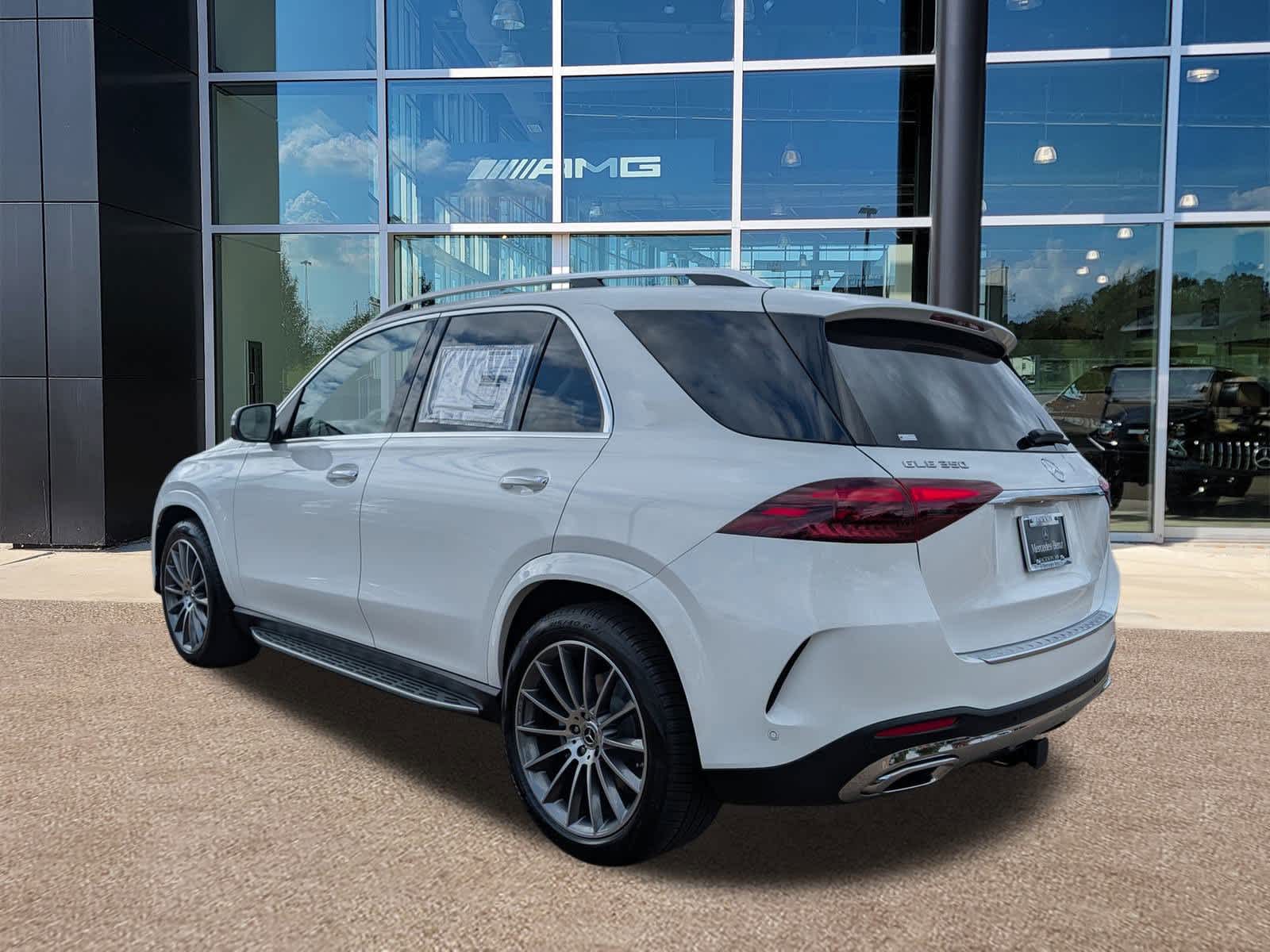 Thumbnail: 2026 Mercedes-Benz GLE - 4