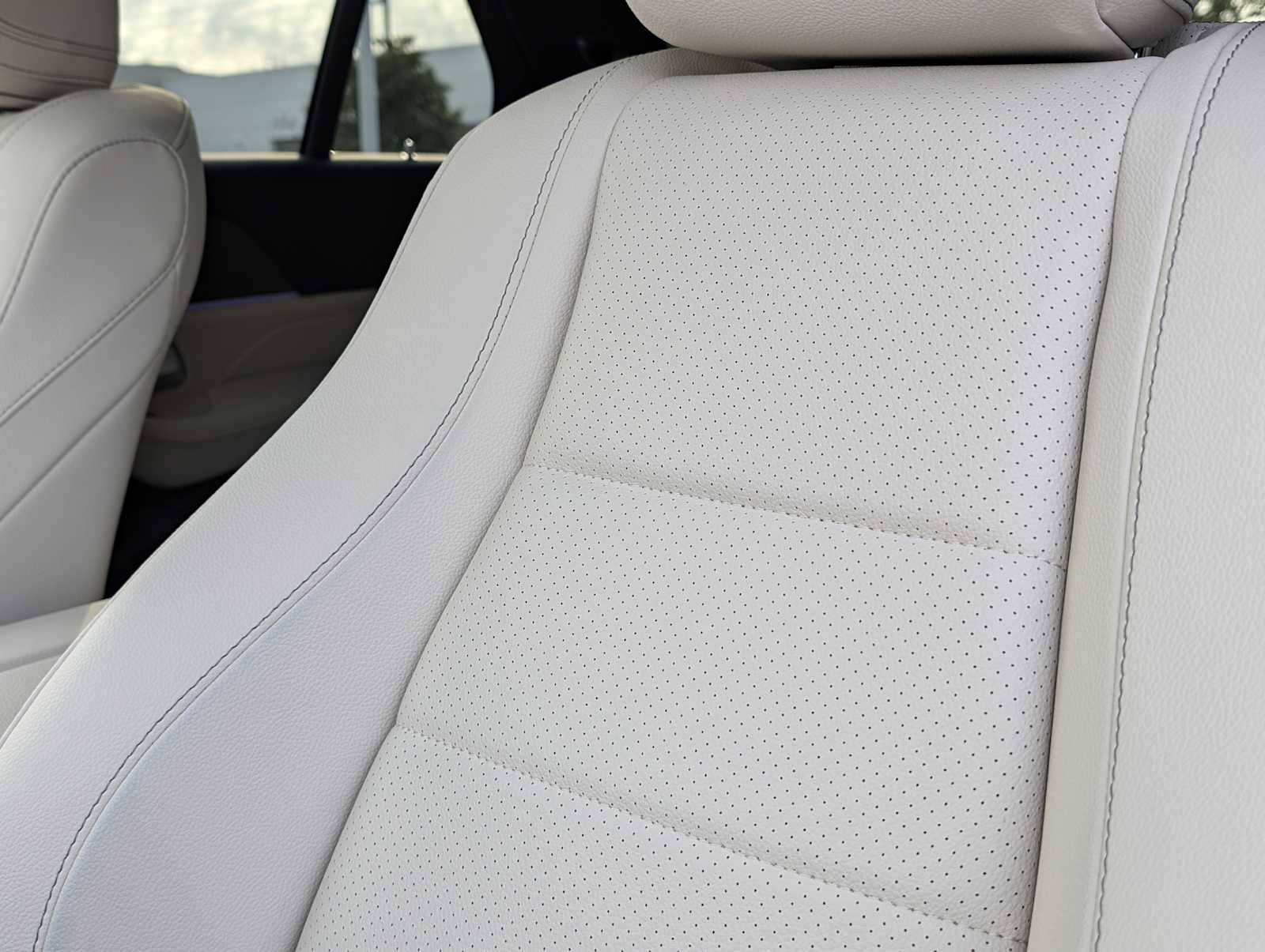 Thumbnail: 2026 Mercedes-Benz GLE - 24