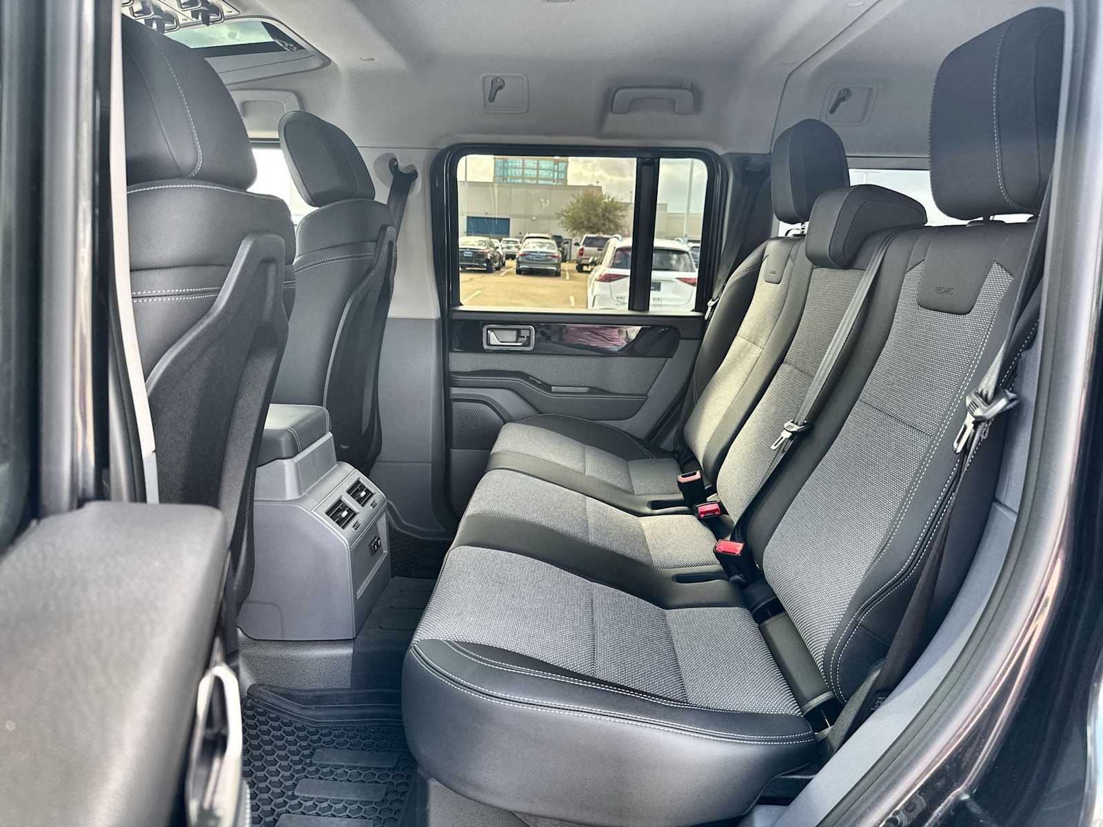 Thumbnail: 2024 INEOS Granadier Station Wagon - 4