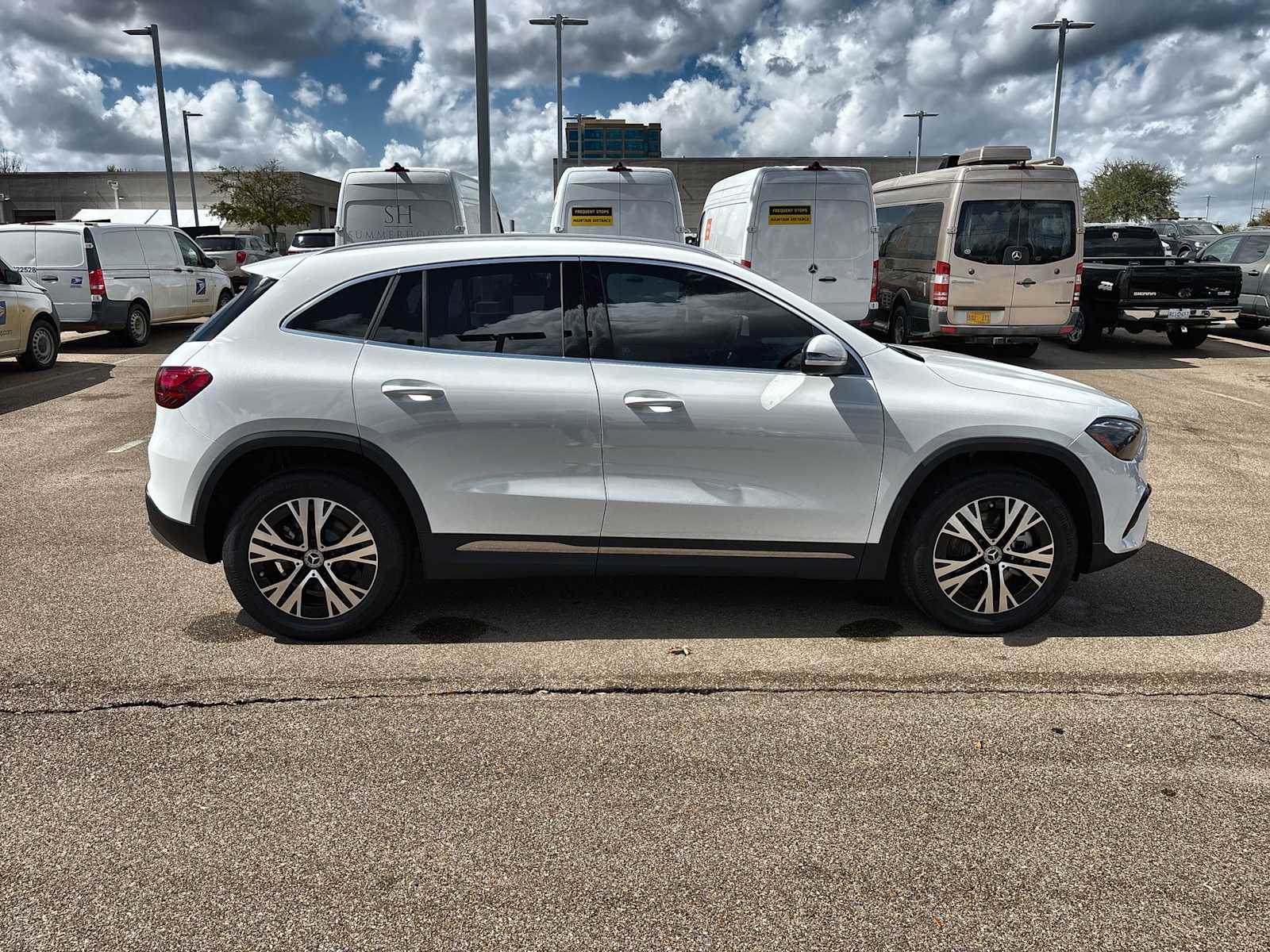 Thumbnail: 2026 Mercedes-Benz GLA - 10