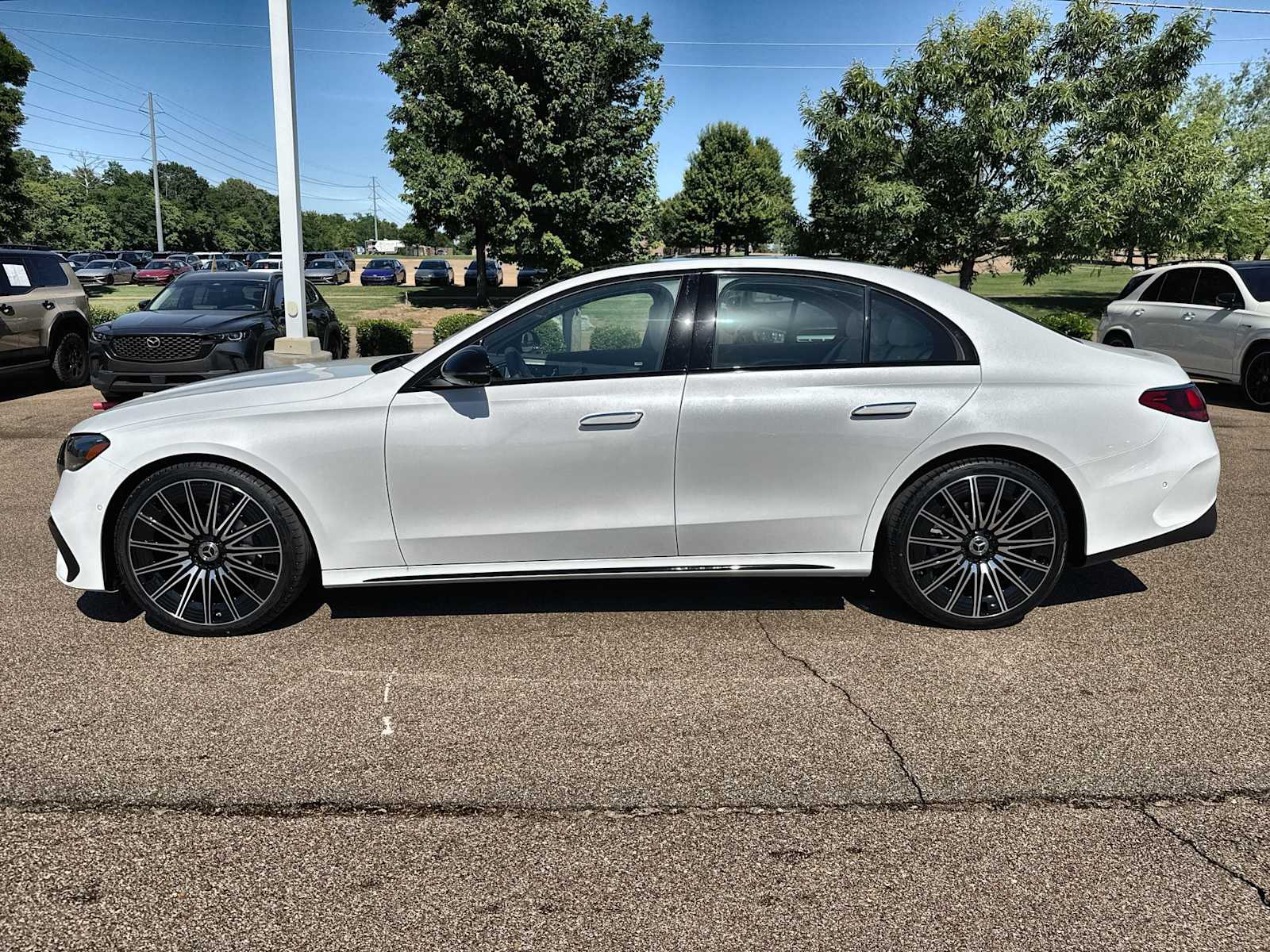 Thumbnail: 2026 Mercedes-Benz E-Class - 5