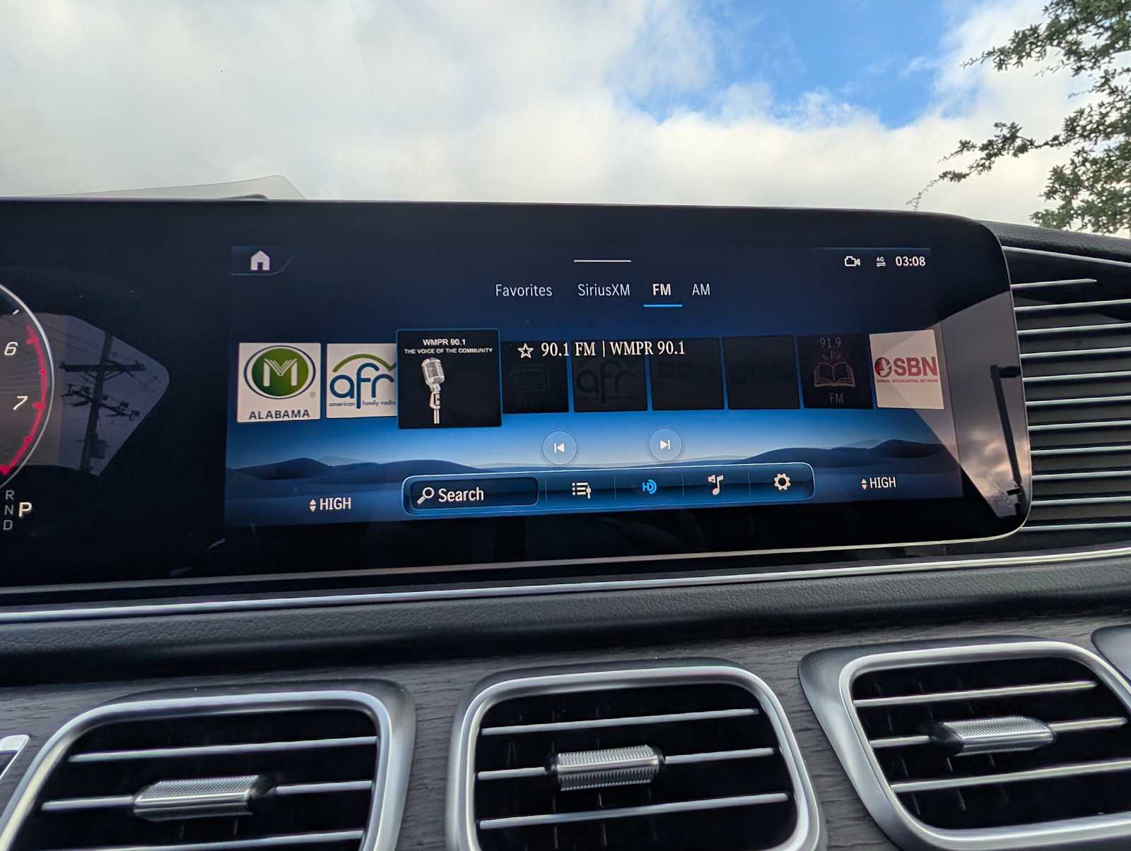 Thumbnail: 2026 Mercedes-Benz GLE - 12