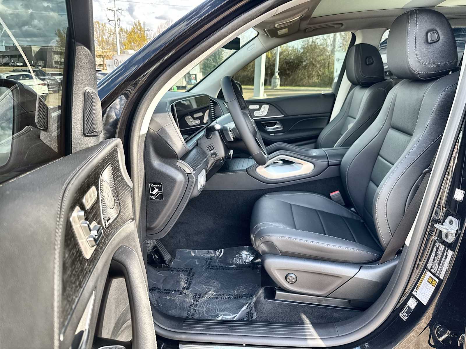 Thumbnail: 2026 Mercedes-Benz GLE - 2