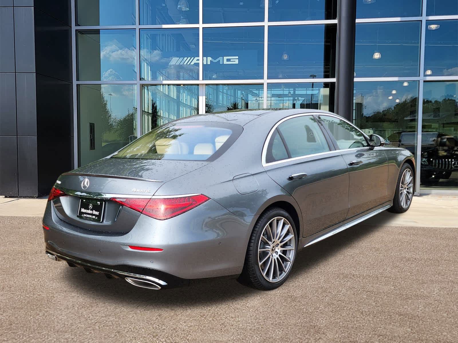 Thumbnail: 2025 Mercedes-Benz S-Class - 25