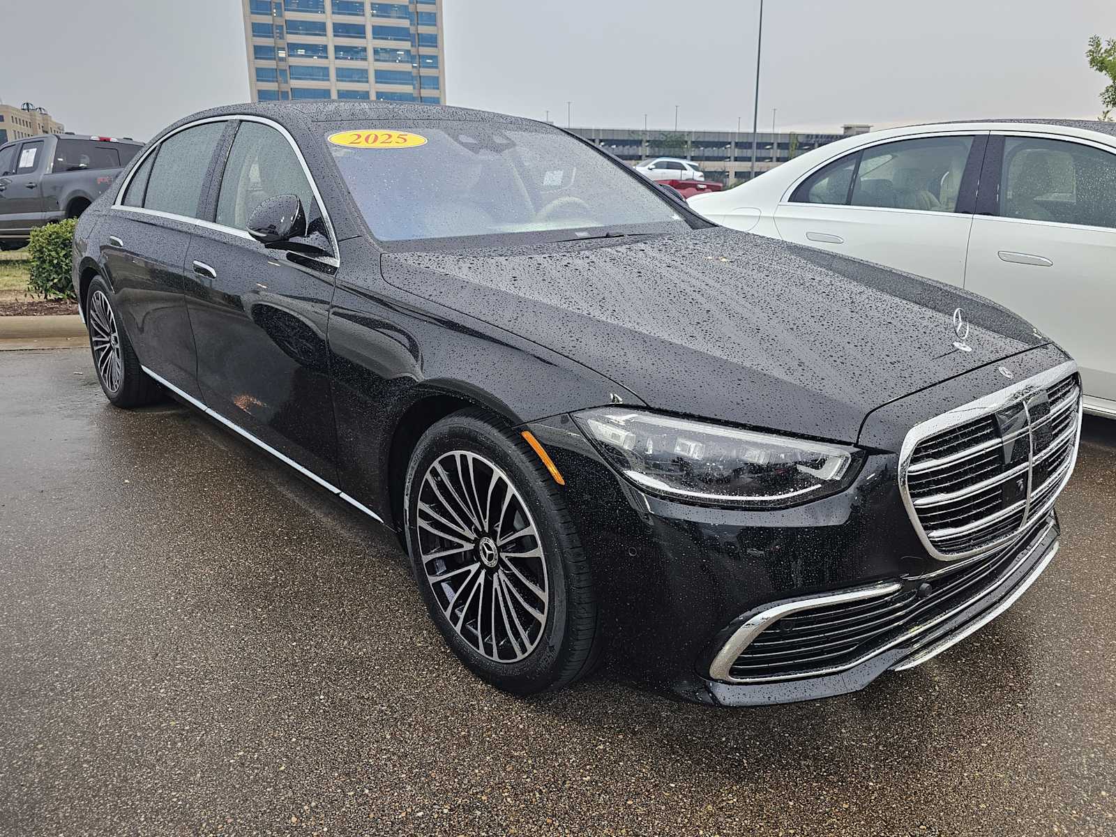 Thumbnail: 2025 Mercedes-Benz S-Class - 3