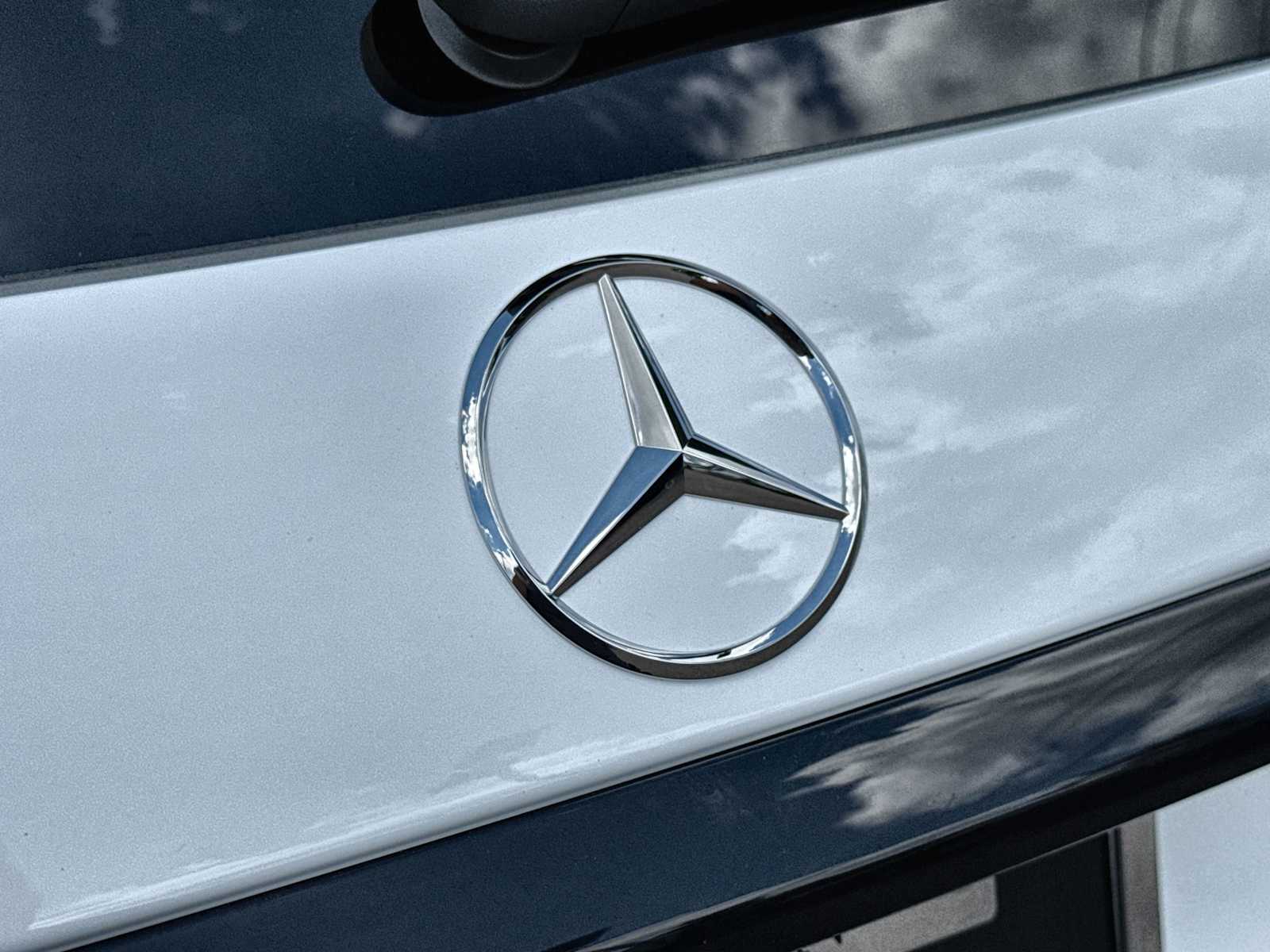 Thumbnail: 2026 Mercedes-Benz GLC - 16