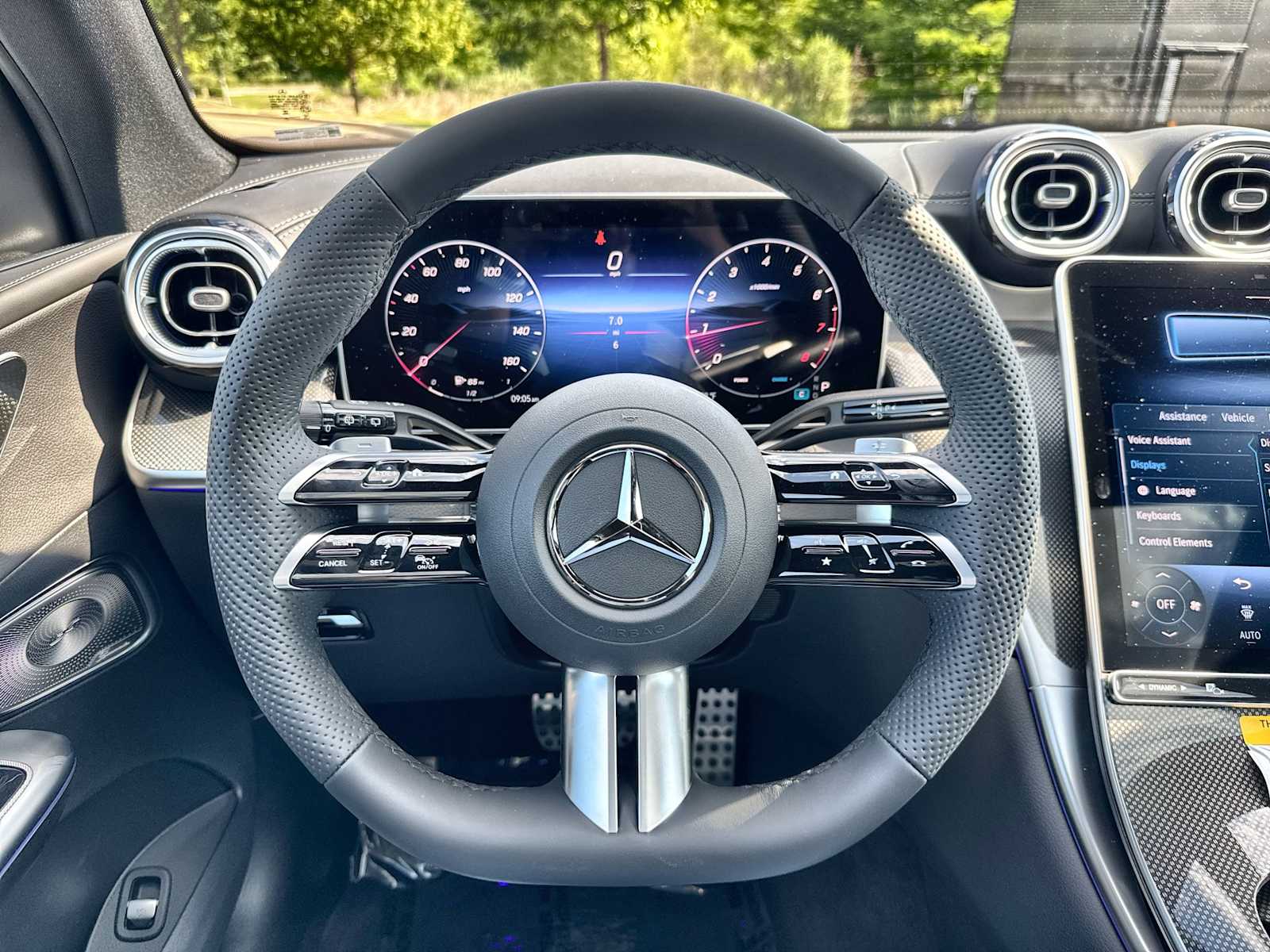 Thumbnail: 2026 Mercedes-Benz GLC - 21