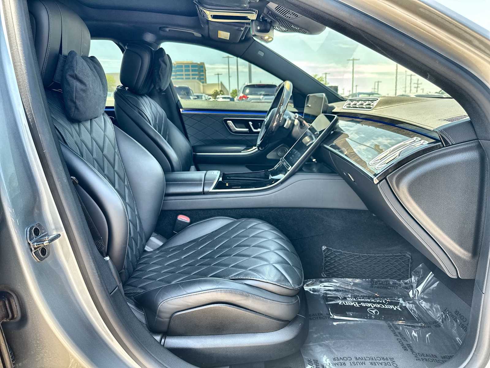 Thumbnail: 2022 Mercedes-Benz S-Class - 9