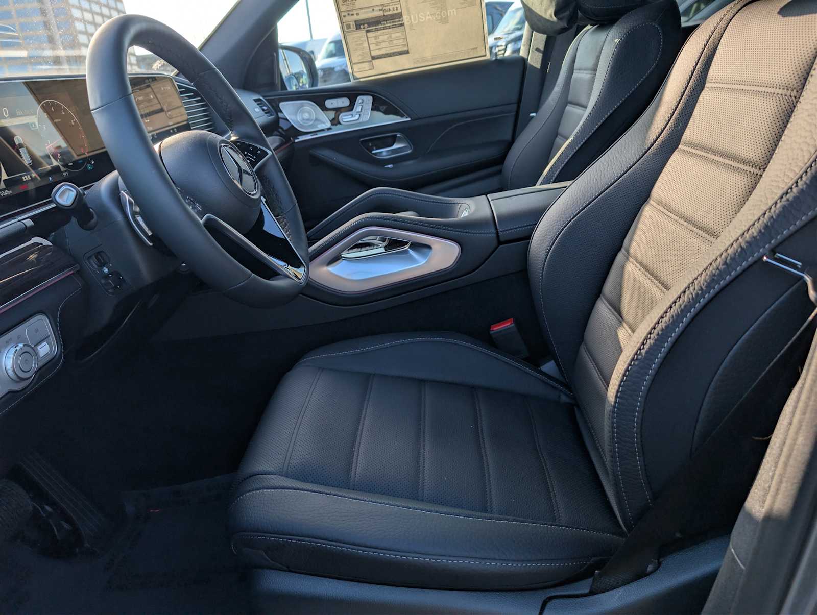 Thumbnail: 2026 Mercedes-Benz GLE - 7