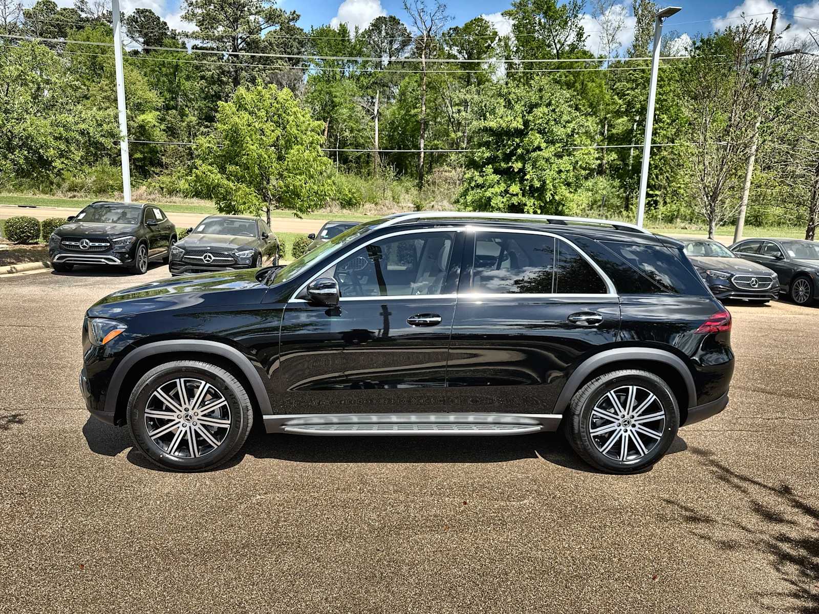 Thumbnail: 2026 Mercedes-Benz GLE - 5