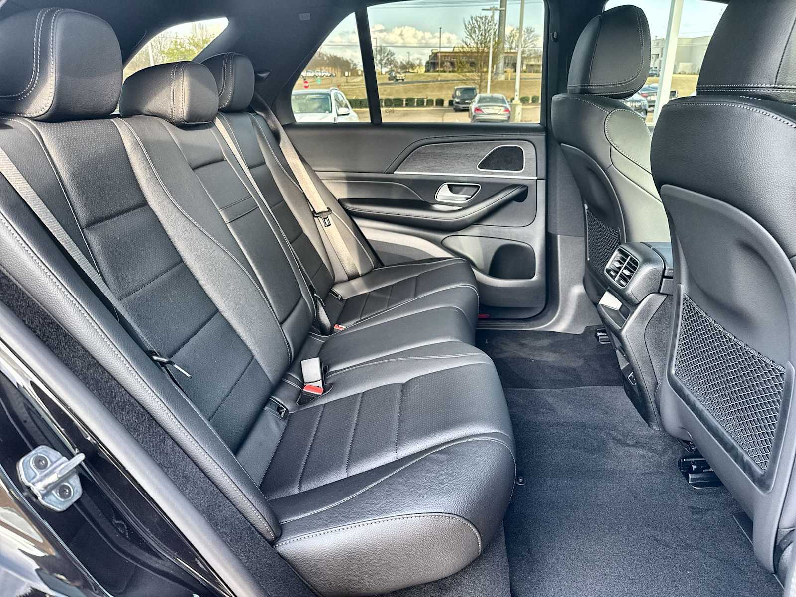 Thumbnail: 2026 Mercedes-Benz GLE - 19