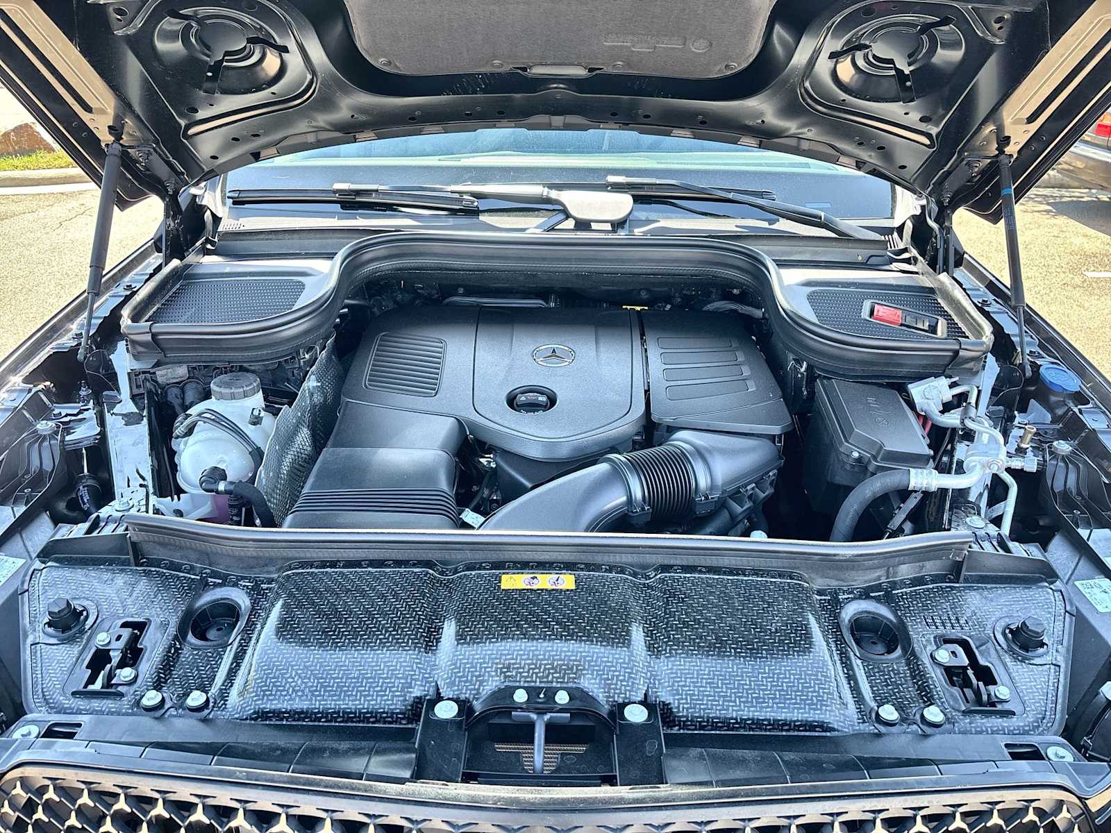 Thumbnail: 2026 Mercedes-Benz GLE - 13