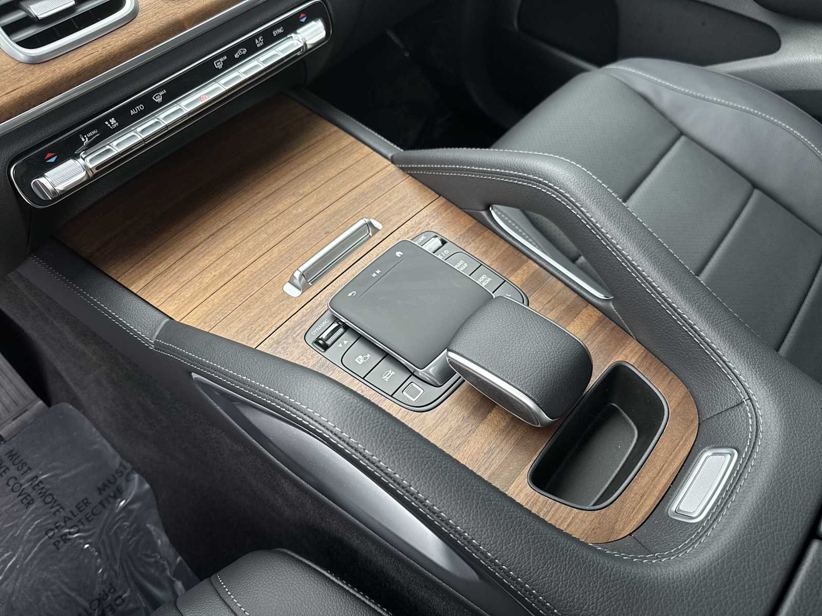 Thumbnail: 2026 Mercedes-Benz GLE - 22