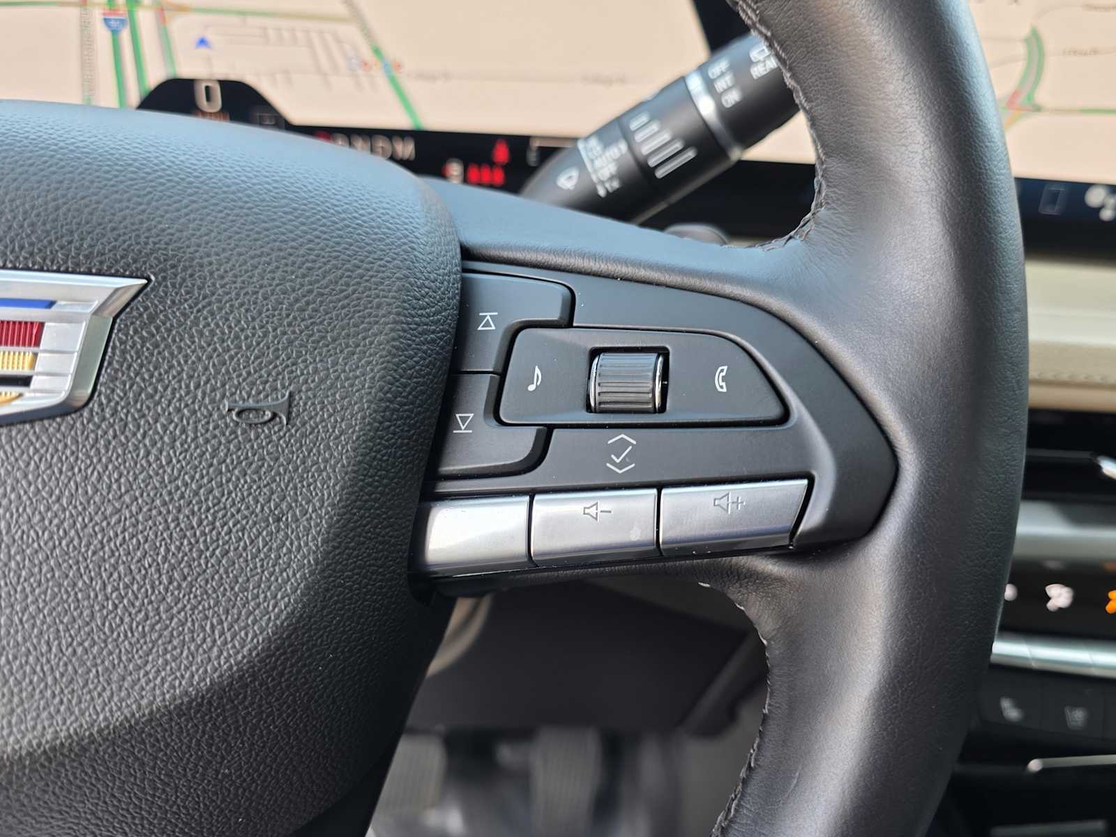 Thumbnail: 2025 Cadillac XT4 - 24