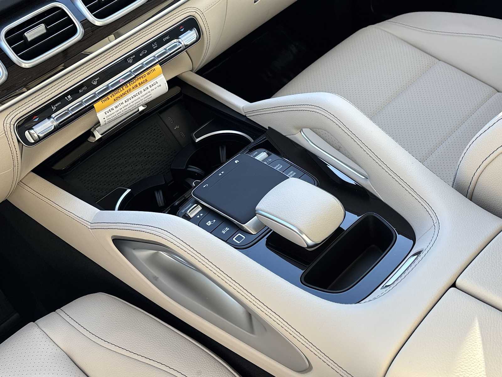 Thumbnail: 2026 Mercedes-Benz GLE - 22